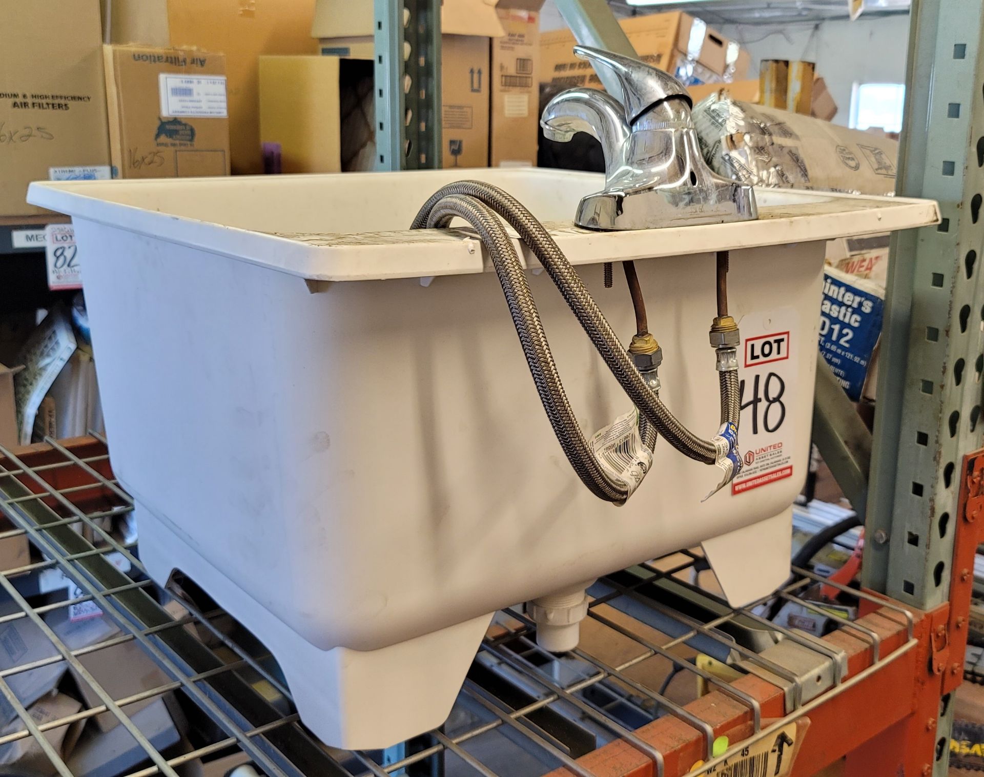 PLASTIC UTILITY SINK