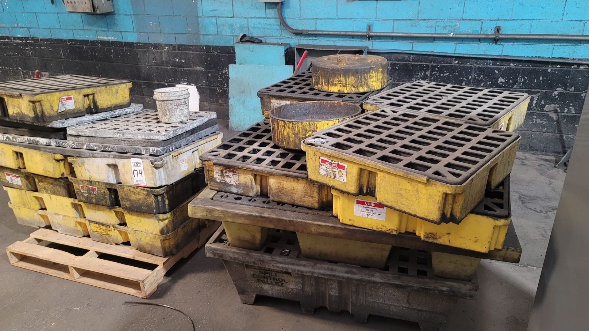 LOT - (2) PALLETS OF DRUM SPILL PLATFORMS