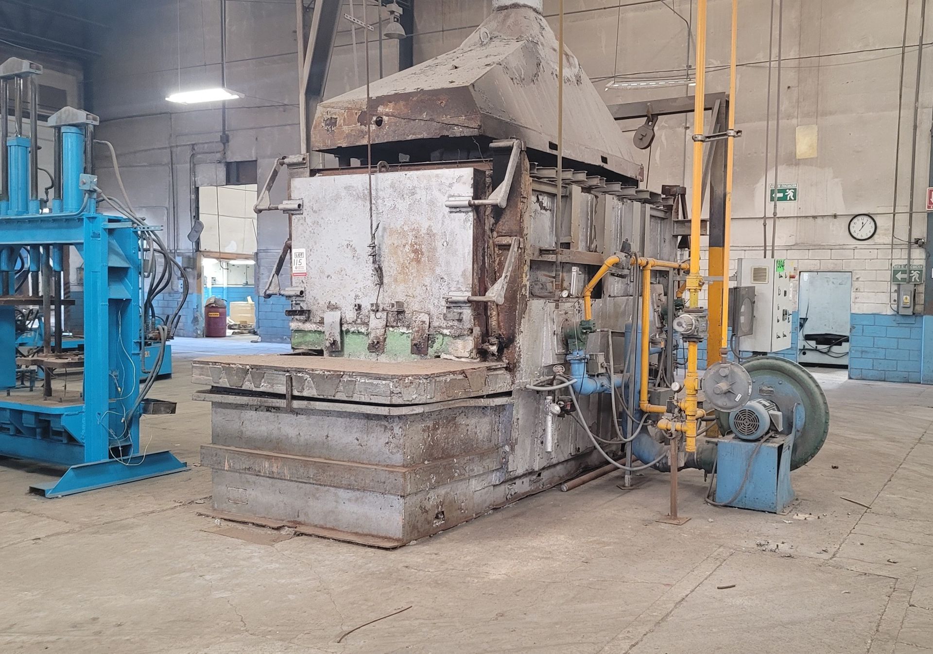 REVERB FURNACE W/ 2 BURNERS 1MMBTU EA, COMBUSTION SYSTEM, VALVES TRAIN AND CONTROLS, 9,000 LBS IN