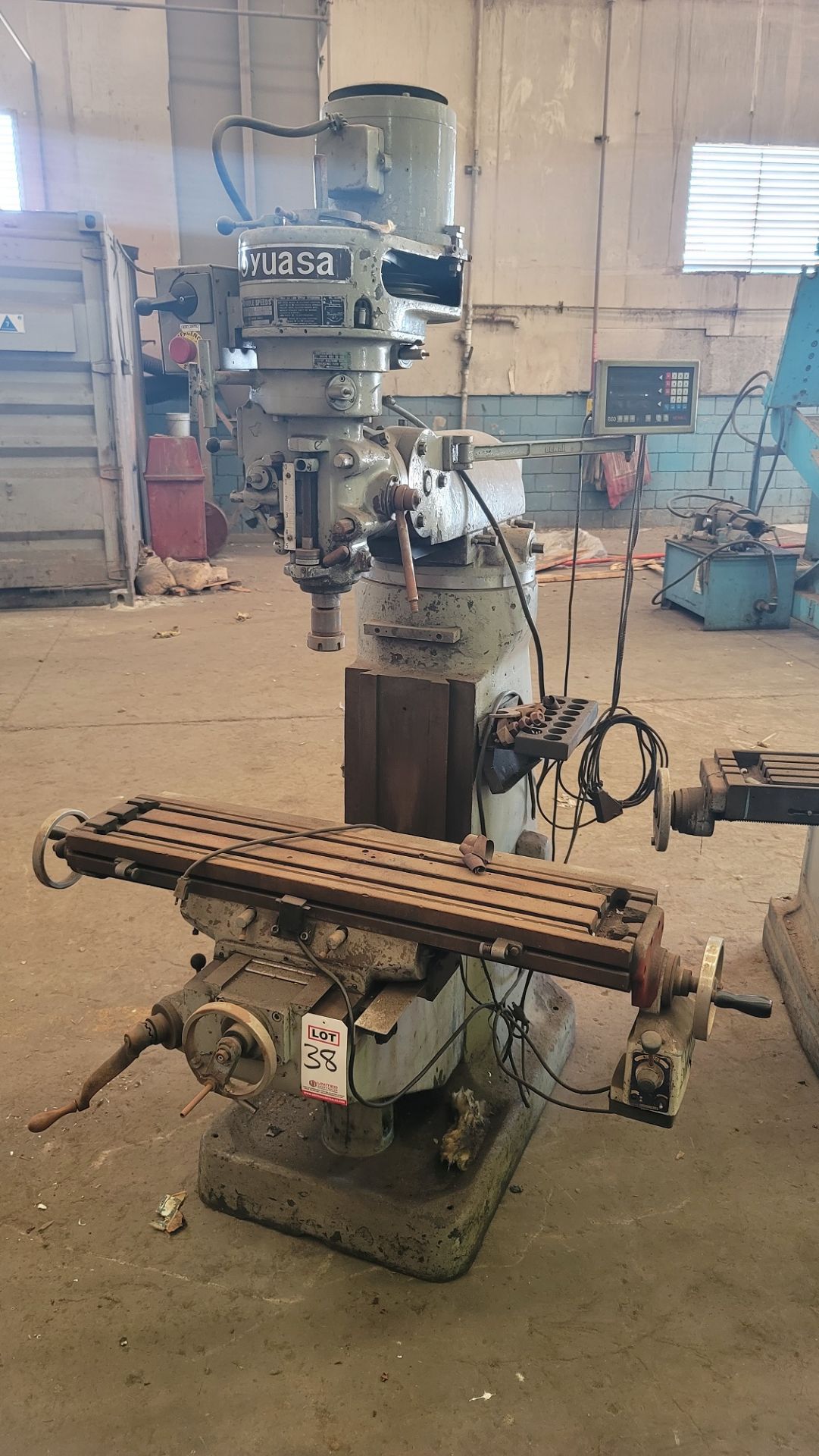 YUASA MILLING MACHINE, MODEL YX-2000, 9" X 42", S/N 79-123055 (PLM 53-02)