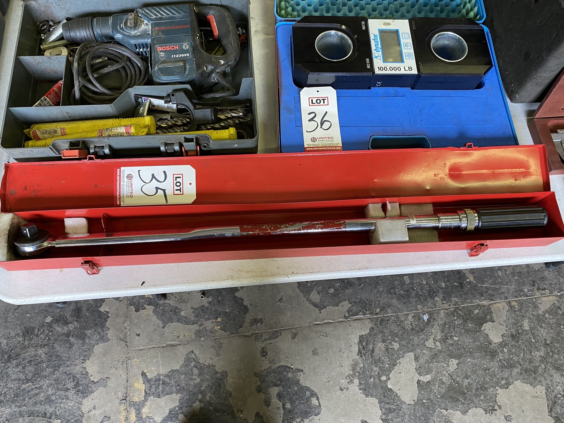 BLUE POINT ¾" DRIVE 600 FOOT LB TORQUE WRENCH (LOCATION: AS)