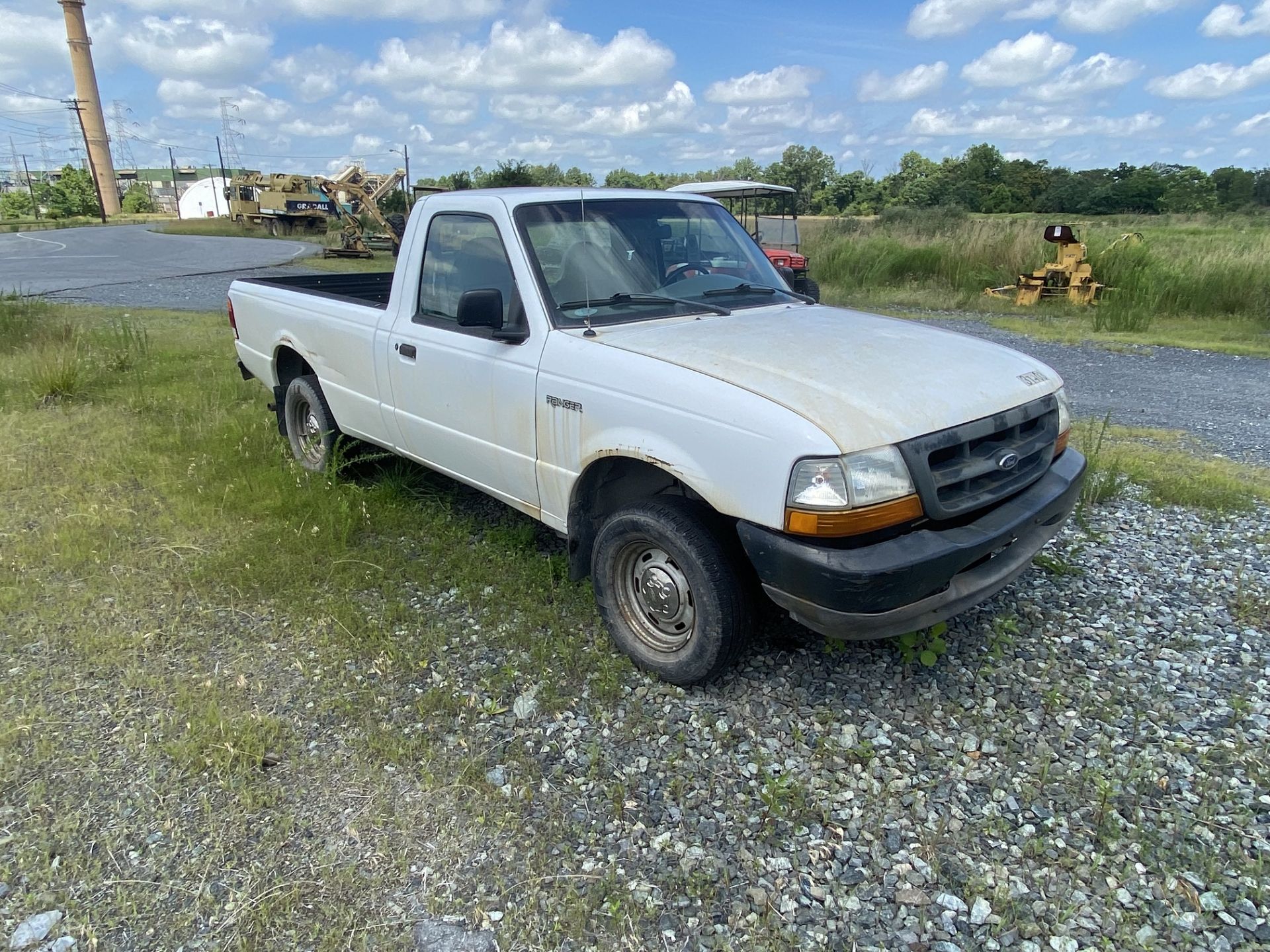 1998 FORD RANGER, AUTOMATIC, 100,341 MILES, VIN: 1FT7R10C8WTA66828, W/ TITLE (LOCATION: CY ROAD) - Image 2 of 3