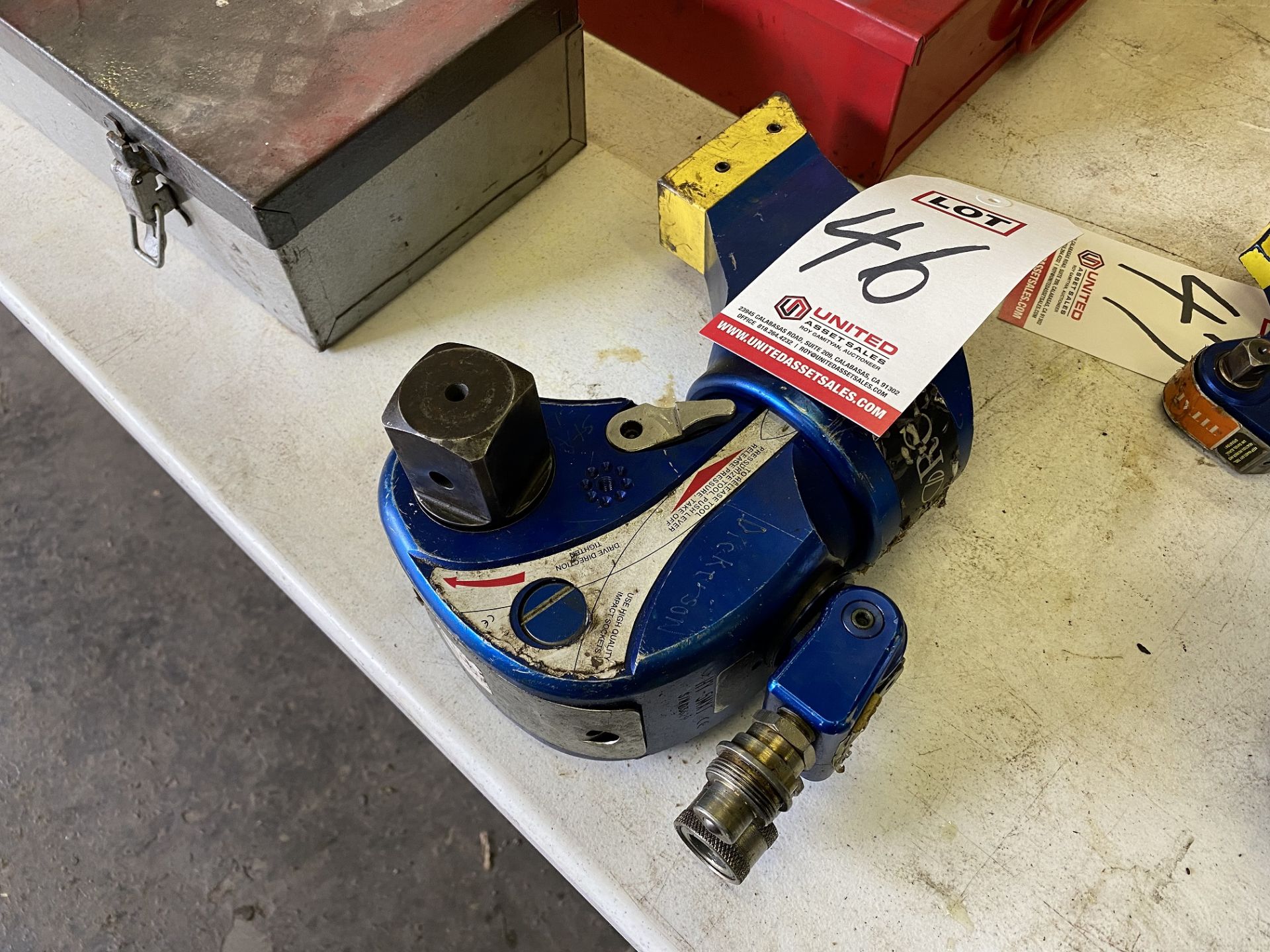 HYTORC HY-5MXT 1 ½" DRIVE HYDRAULIC TORQUE WRENCH (LOCATION: AS)