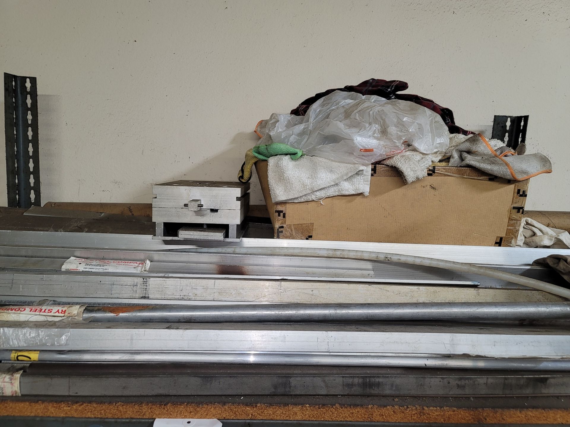 LOT - SHELF UNIT, 4' X 2' X 7'HT, W/ CONTENTS: ALUMINUM, STEEL, STAINLESS STEEL, TOOL STEEL, - Image 5 of 5