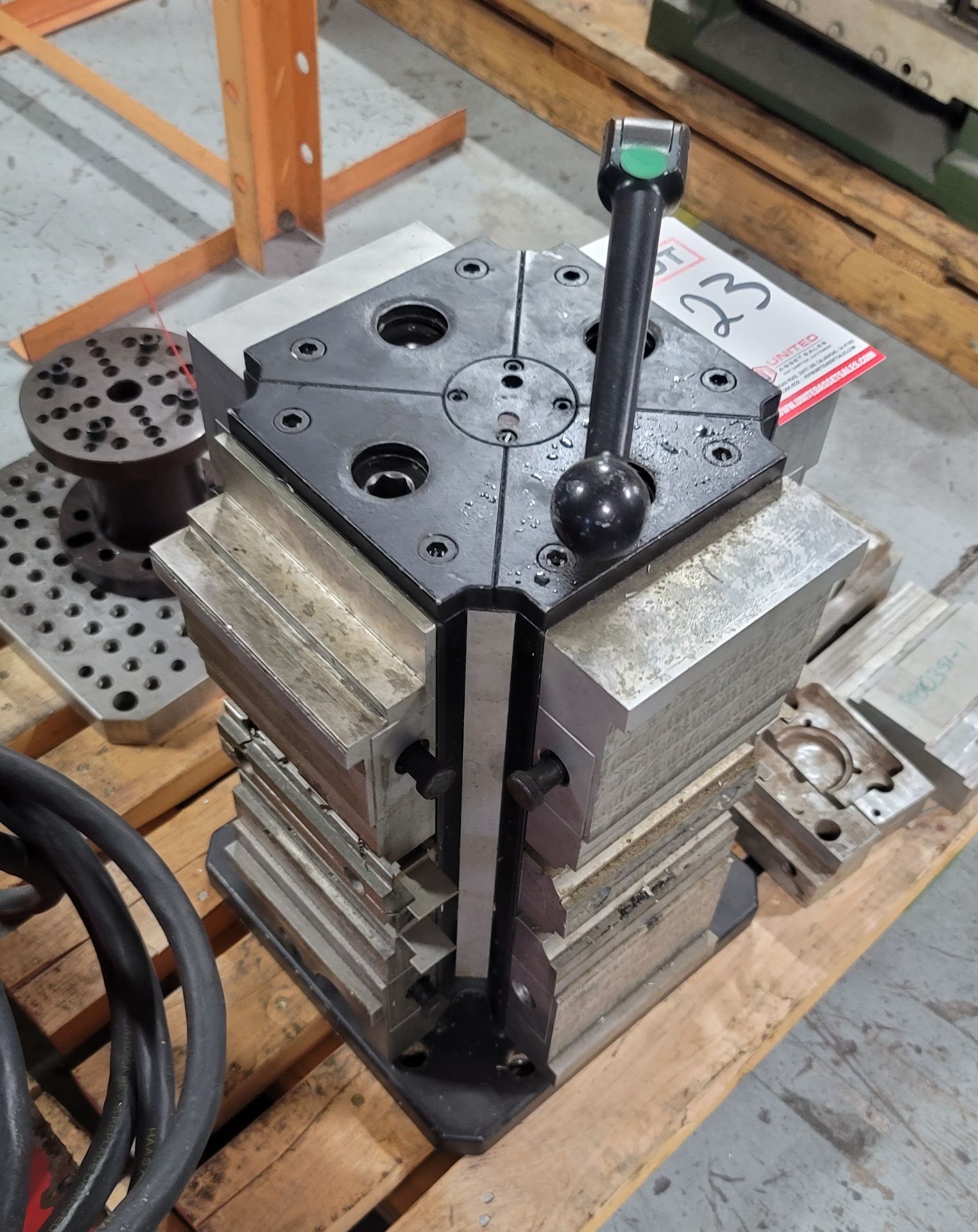 4-PLACE VISE TOMBSTONE, 20" TALL X 7" COLUMN, **IMMEX REGISTERED EQUIPMENT (NEEDS TO RETURN TO THE - Image 2 of 2