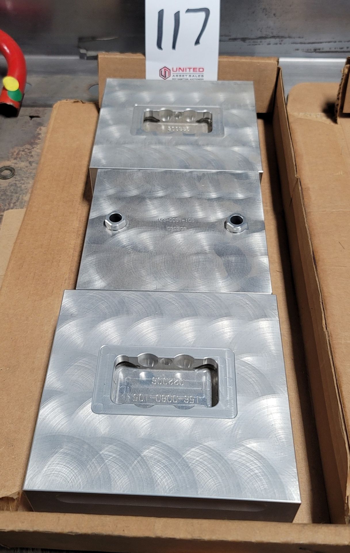 LOT - (1) SET OF 6" CHICK VISE TOP PLATES, ALUMINUM, **IMMEX REGISTERED EQUIPMENT (NEEDS TO RETURN