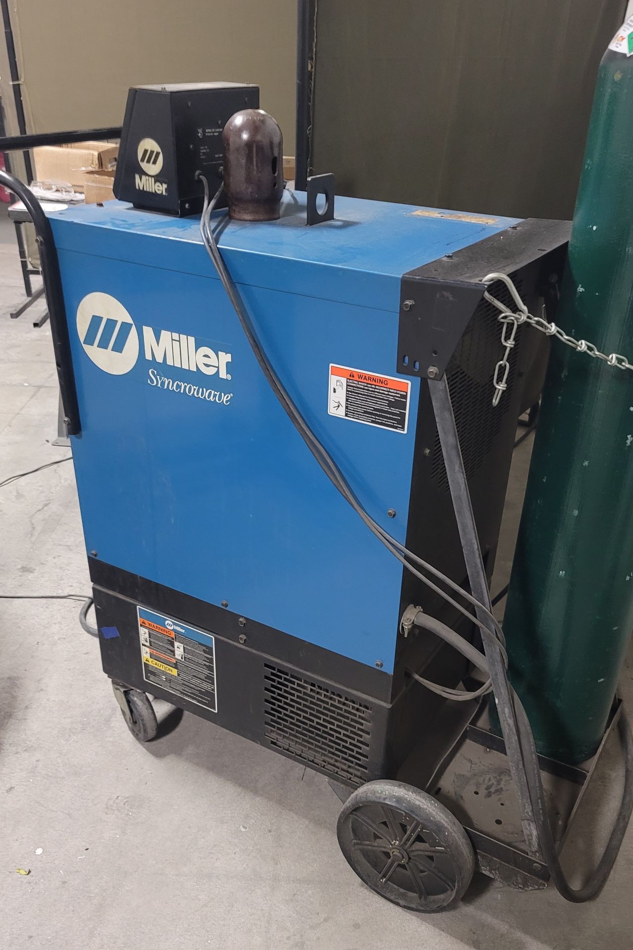 MILLER SYNCROWAVE 250 TIG WELDER, S/N LA081418, **IMMEX REGISTERED EQUIPMENT (NEEDS TO RETURN TO THE - Image 3 of 4