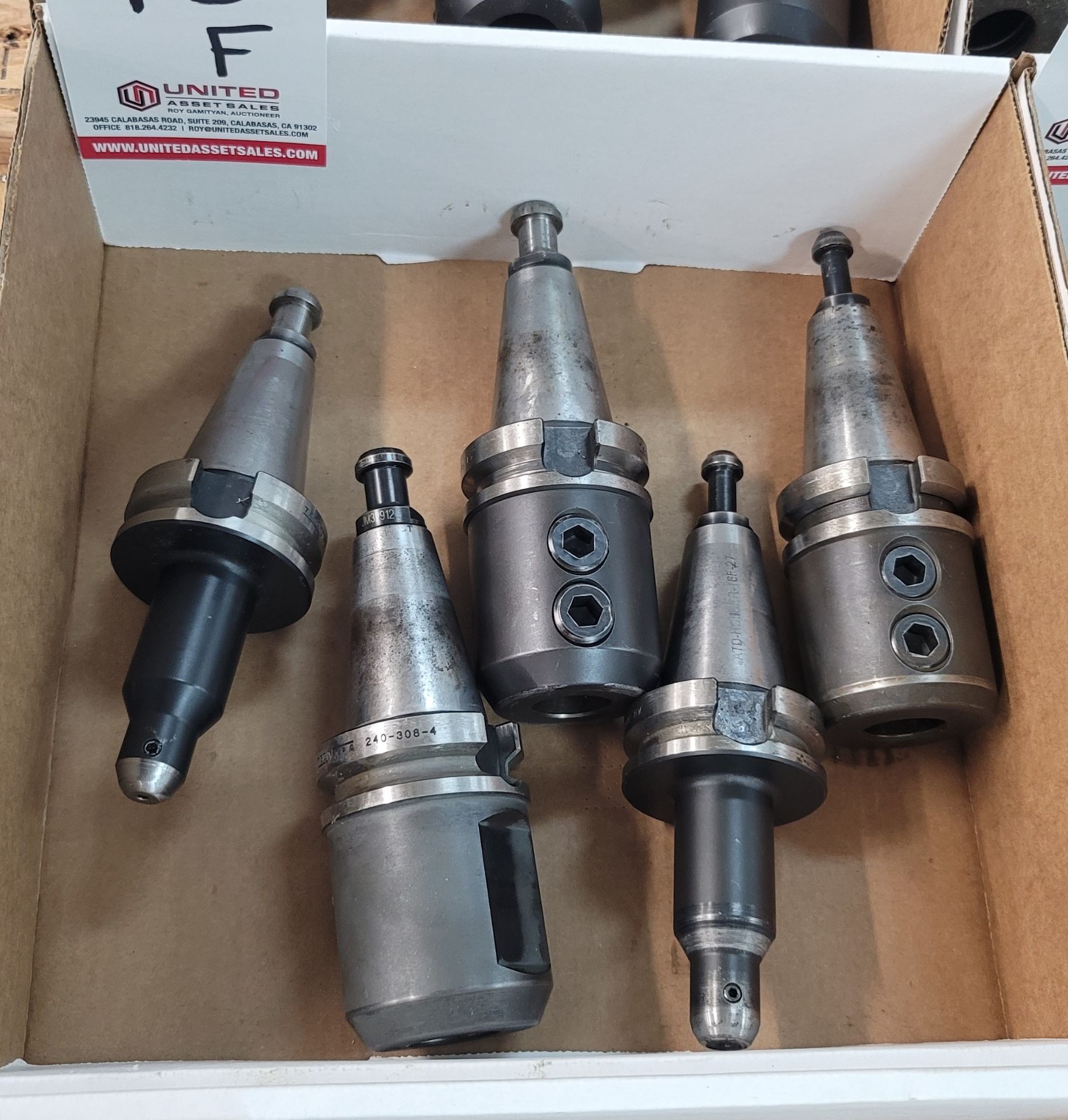LOT - (5) BT-40 TOOL HOLDERS: (3) 1" SOLID AND (2) 1/8" SOLID, **IMMEX REGISTERED EQUIPMENT (NEEDS