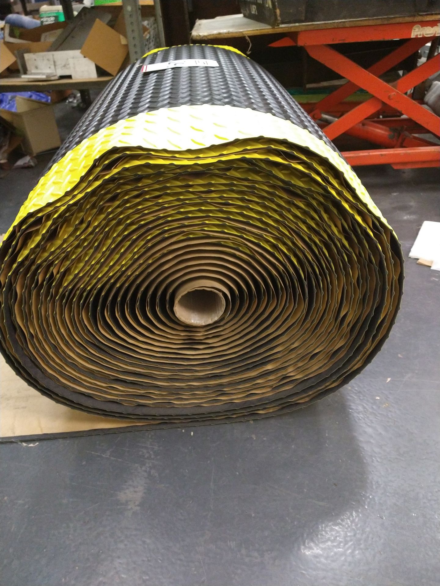 3' ROLL OF ANTI-SLIP ANTI-FATIGUE RUBBER MAT (LOCATION: BUILDING 2) - Image 2 of 2