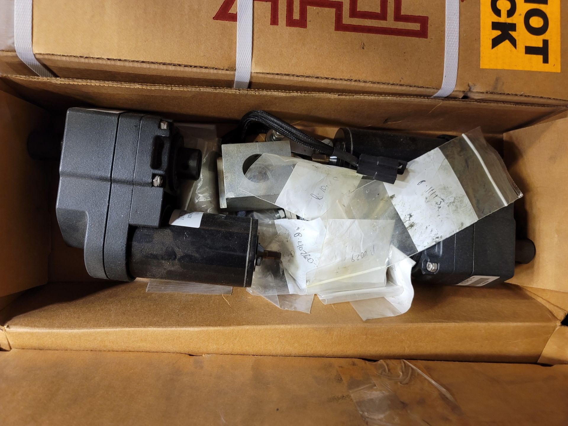 LOT - PALLET OF MISC ITEMS: THK BEARING, LINEAR RAIL, ETC. (LOCATION: MAINTENANCE WH) - Image 5 of 9