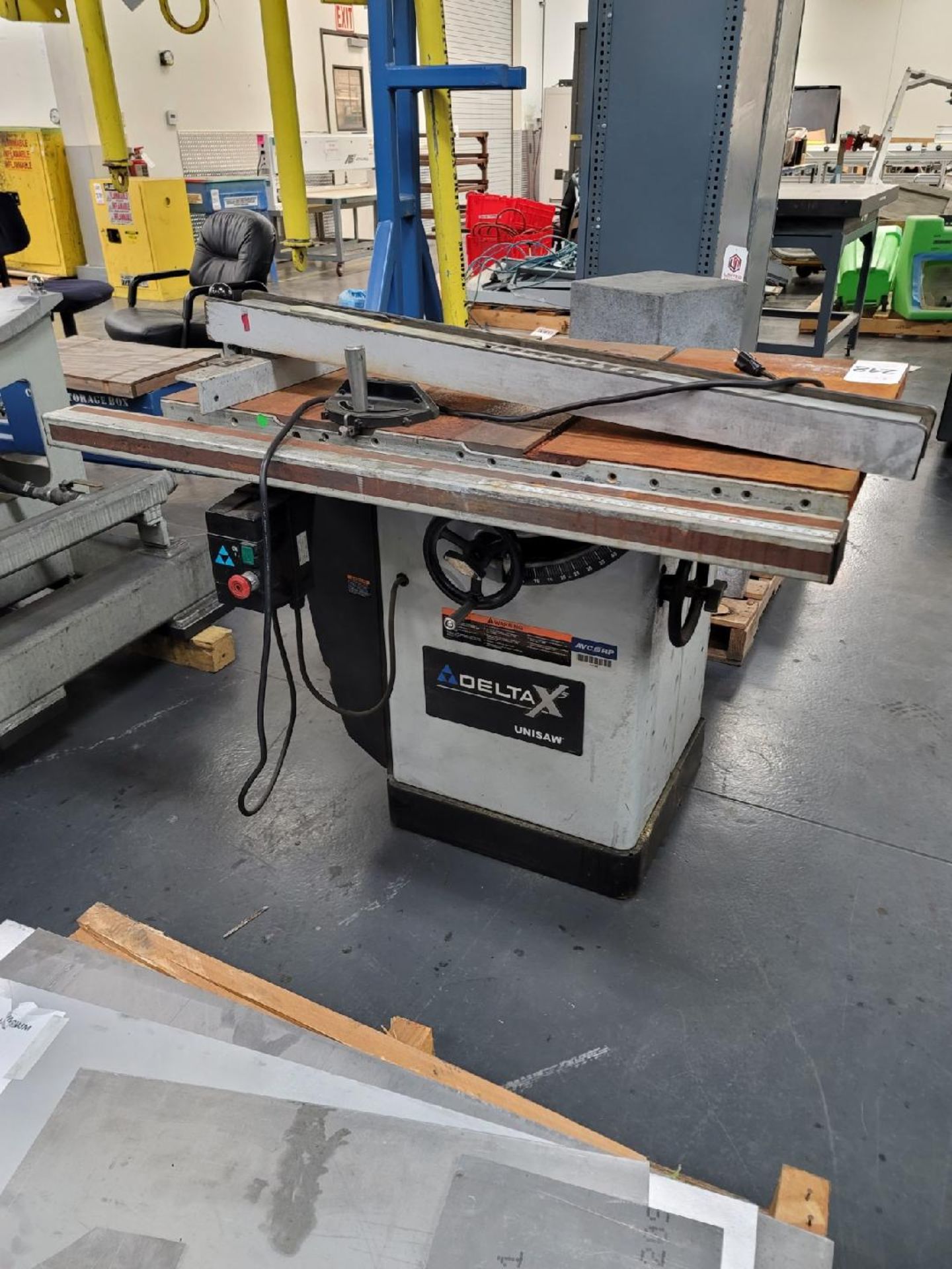 DELTA X5 UNISAW, 10" TABLE SAW (LOCATION: BUILDING 2)