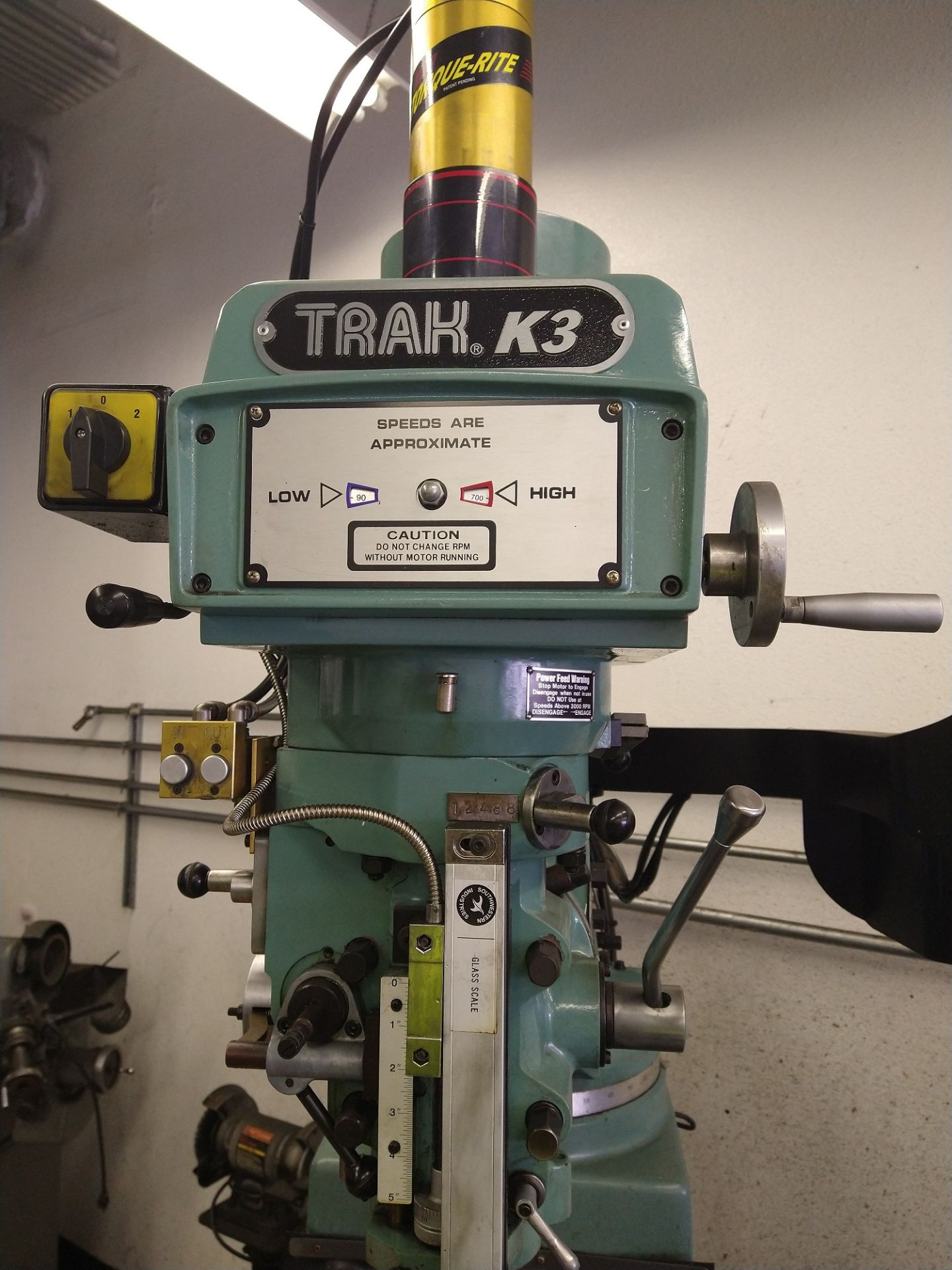 2013 TRAK K3SX CNC KNEE MILL, TRAVELS: 32" X 16" X 16", 50" X 10" TABLE, R8 SPINDLE TAPER, 4200 RPM, - Image 4 of 6