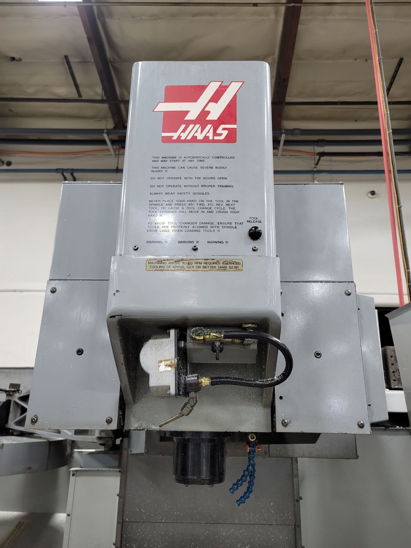 2006 HAAS VR-9 VERTICAL MACHINING CENTER, 5-AXIS ARTICULATING HEAD, XYZ TRAVELS: 84" X, 40" Y, 30" - Image 5 of 17