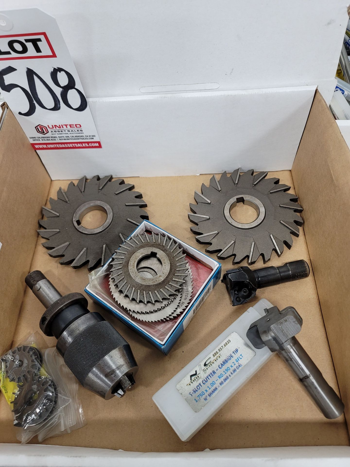 LOT - SPEED CHUCK AND MISC. CUTTERS