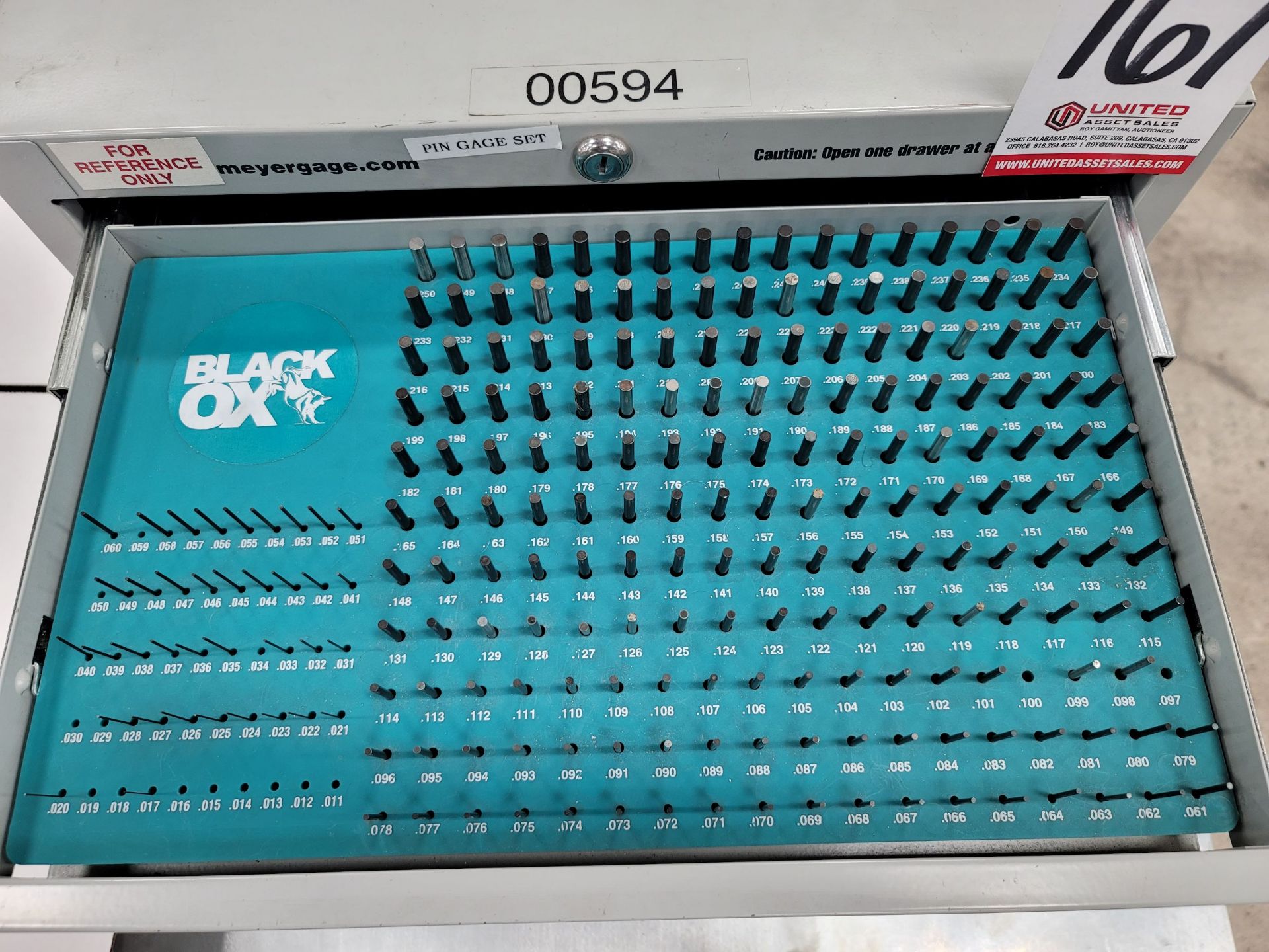 MEYER GAGE 4-DRAWER BLACK OX PIN GAGE BENCHTOP INDEX: .011 / .750, MISSING A FEW - Image 5 of 5