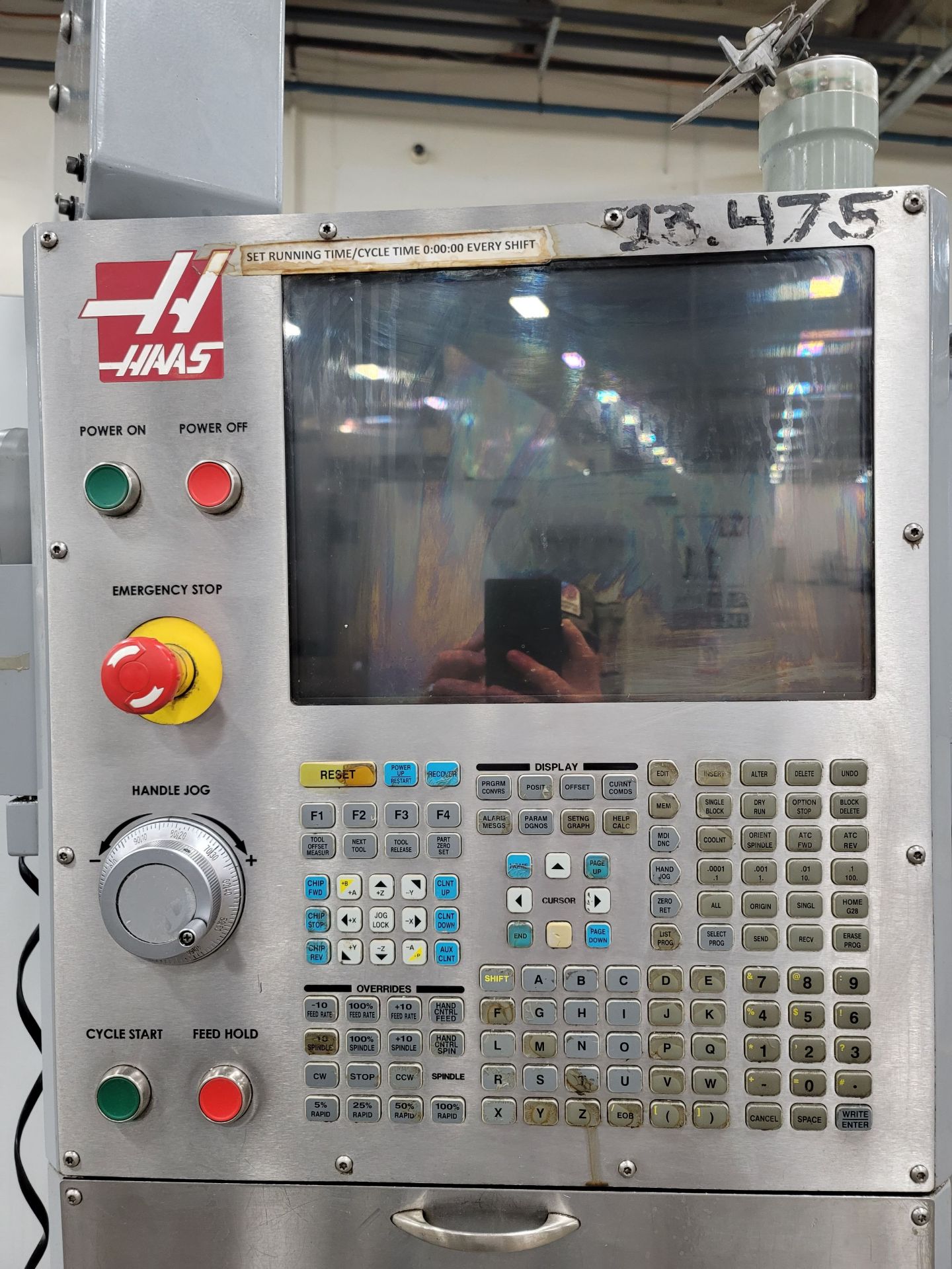 2006 HAAS VR-9 VERTICAL MACHINING CENTER, 5-AXIS ARTICULATING HEAD, XYZ TRAVELS: 84" X, 40" Y, 30" - Image 10 of 17