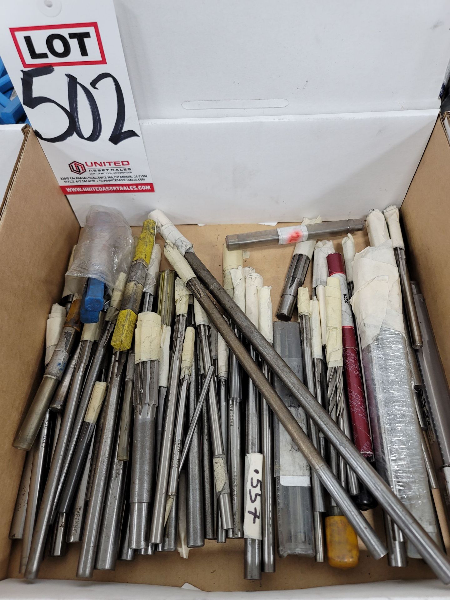 LOT - BOX OF REAMS