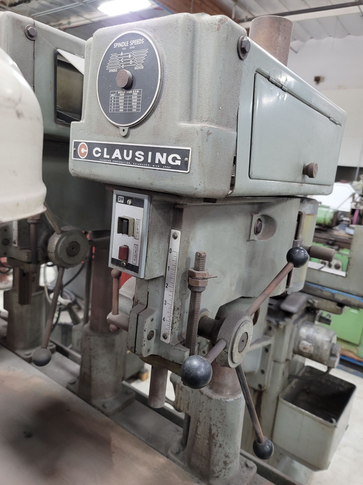 CLAUSING 4-HEAD GANG DRILL PRESS, MODEL 1657 - Image 5 of 10
