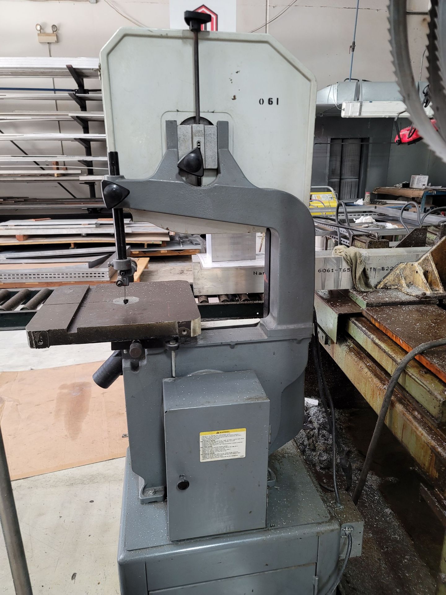 WILTON 14" VERTICAL BANDSAW, 1 HP, 8-SPEED, 115-230V, 10/5A, SINGLE PHASE, STOCK NO. 8201, S/N - Image 2 of 4