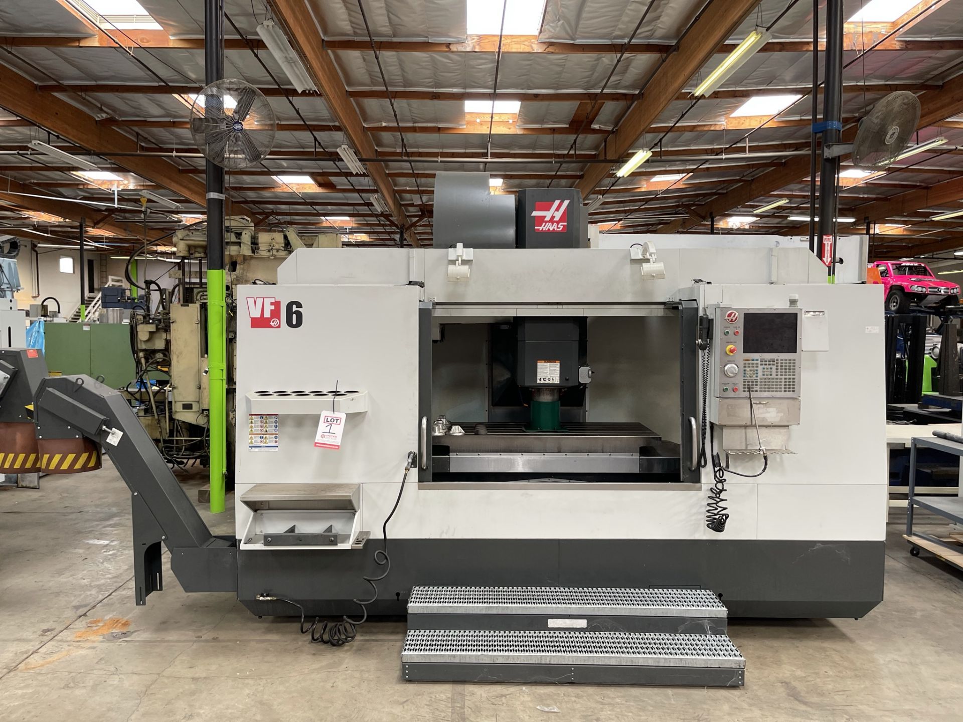 2014 HAAS VF-6/50 VERTICAL MACHINING CENTER, XYZ TRAVELS: 64" X 32" X 30", 84" X 36" TABLE, 7500 RPM - Image 2 of 24