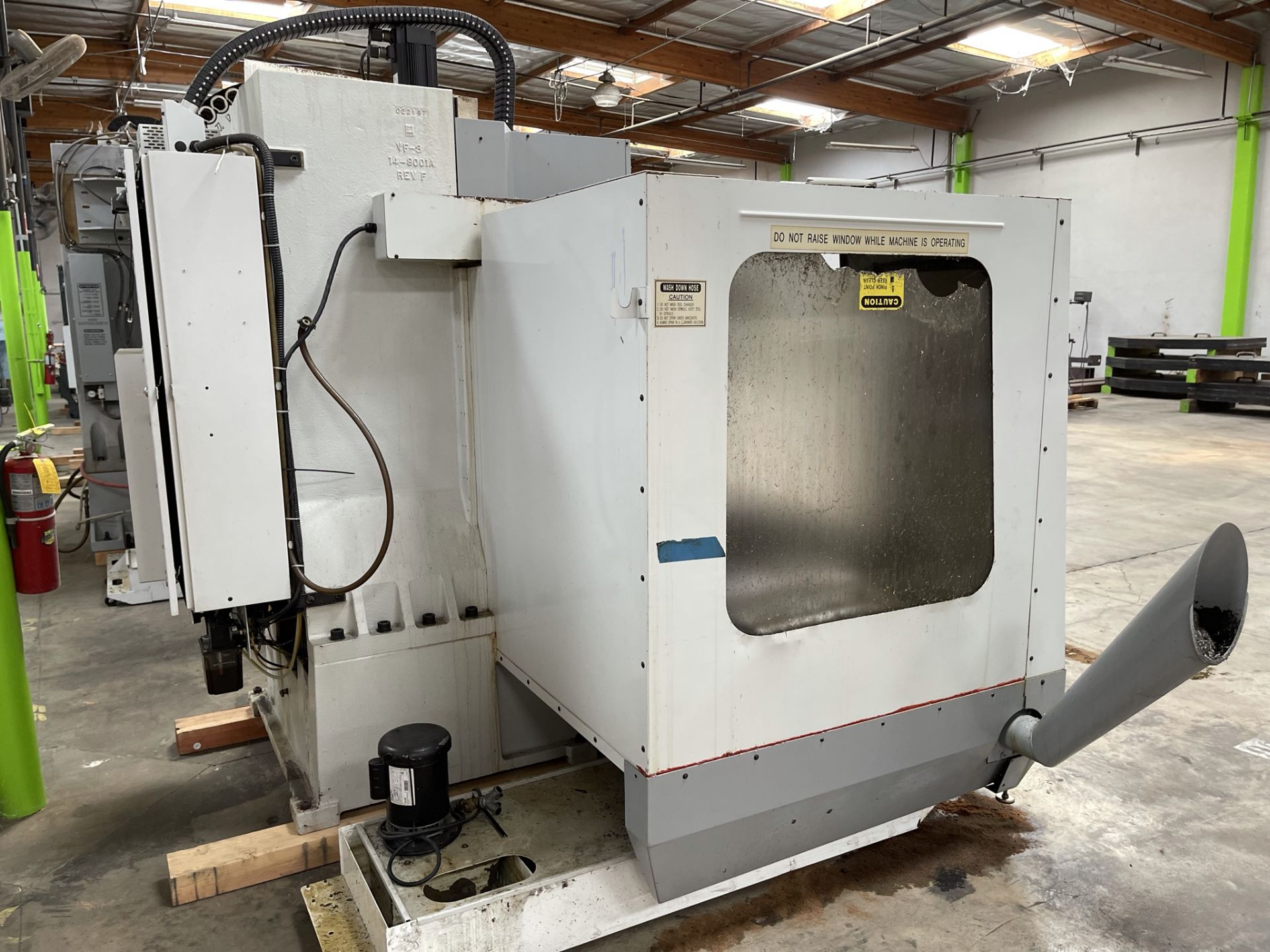 1997 HAAS VF-4 VERTICAL MACHINING CENTER, XYZ TRAVELS: 50" X 20" X 25" Z, 52" X 18" TABLE, 24 ATC, - Image 6 of 9