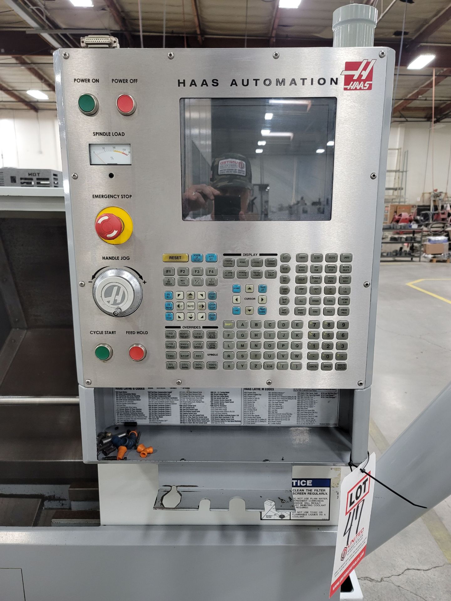 2006 HAAS SL-10T TURNING CENTER, SPINDLE HOURS: 2,109, SERVO ON TIME: 7,600 HOURS, MAXIMUM TURNING - Image 4 of 16