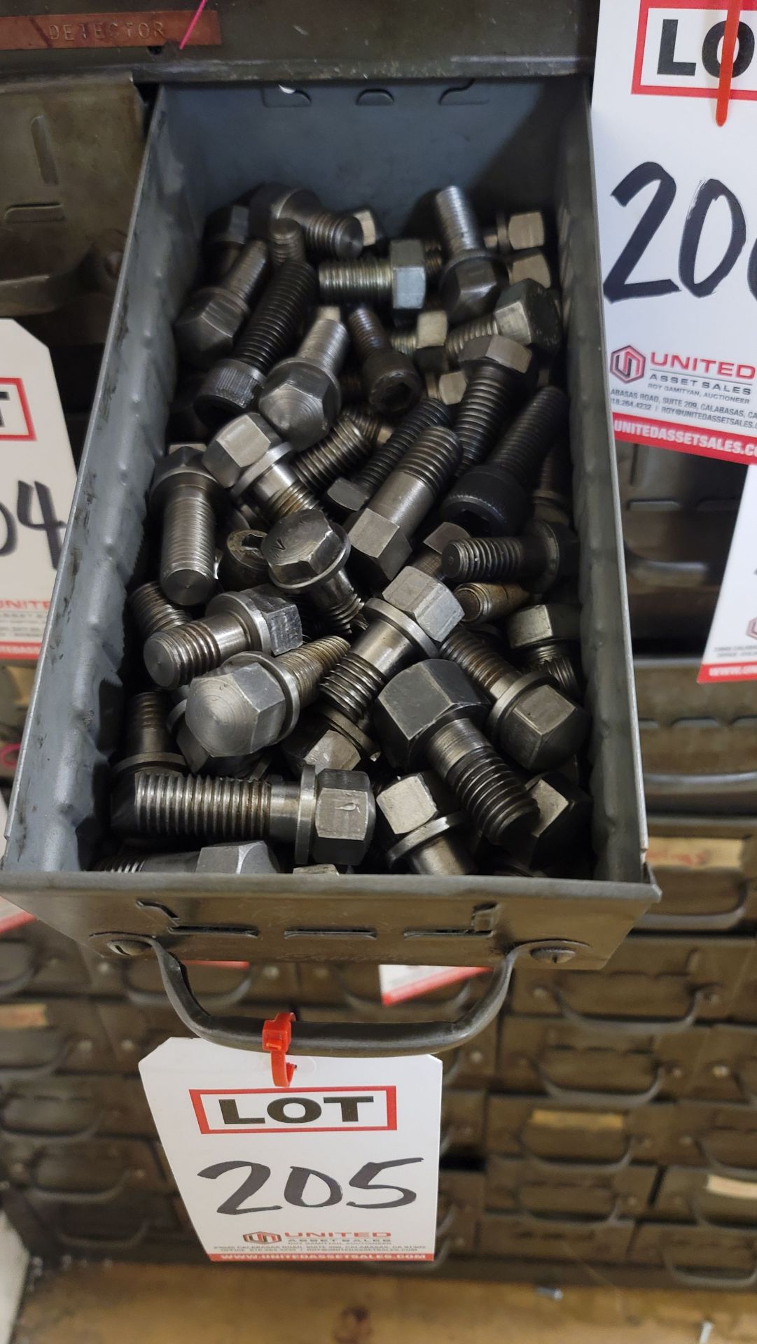 LOT - TOOL POST BOLTS