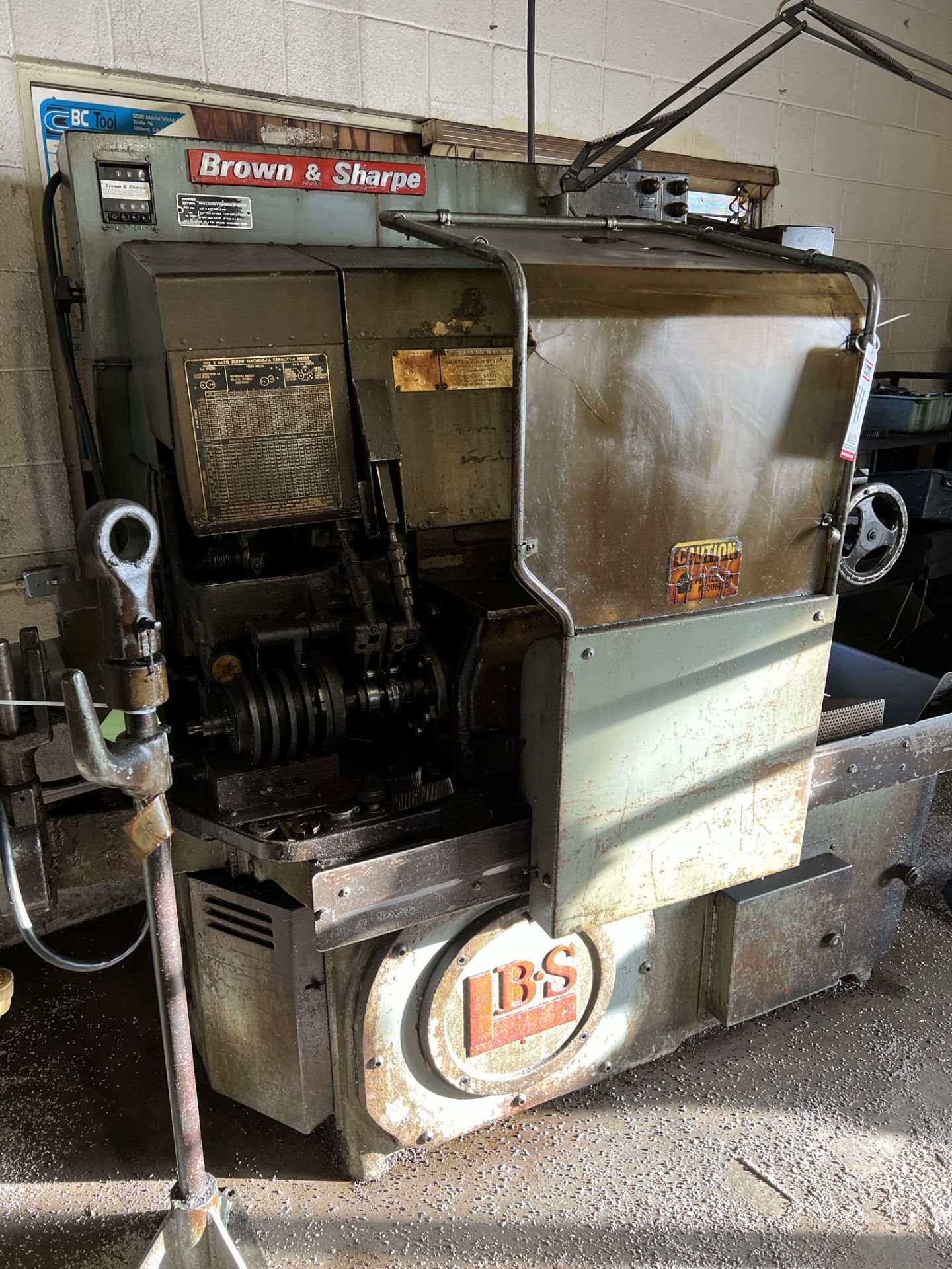 BROWN & SHARPE 2 ULTRAMATIC SCREW MACHINE, 1-1/4", S/N 542-2-8207 (NEEDS NEW TRANSMISSION)