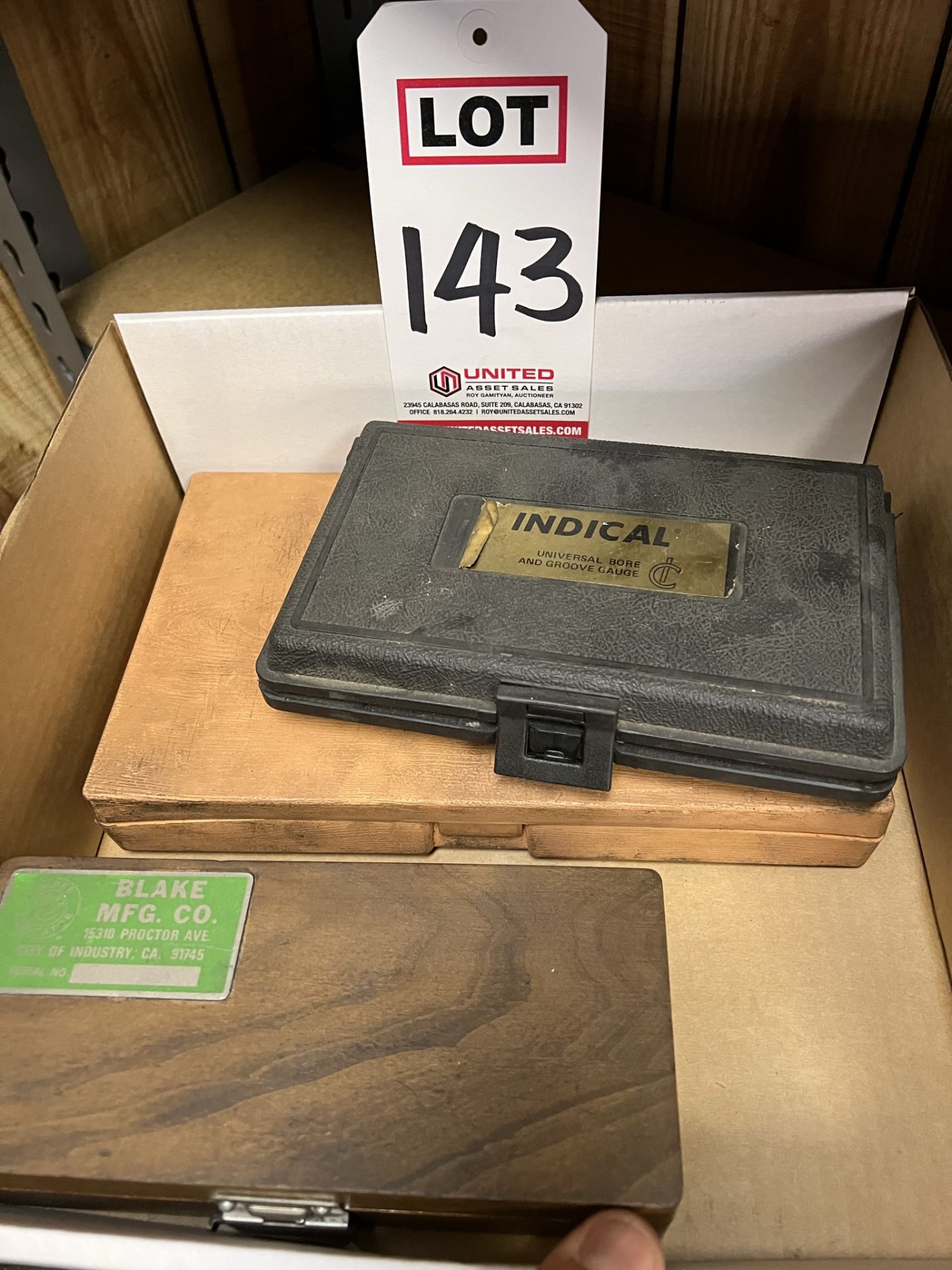 LOT - (3) ASSORTED MEASURING DEVICES