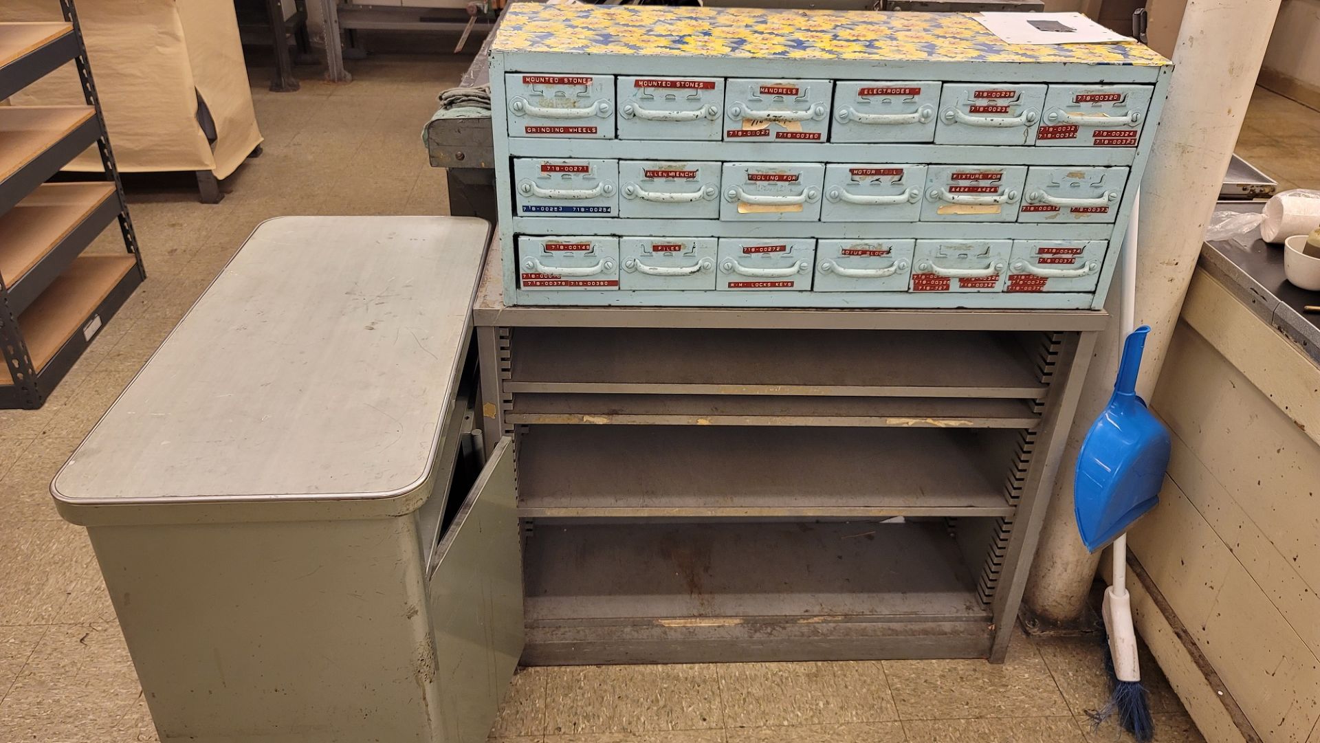 LOT - (2) CABINETS AND (1) 18-DRAWER PARTS BIN