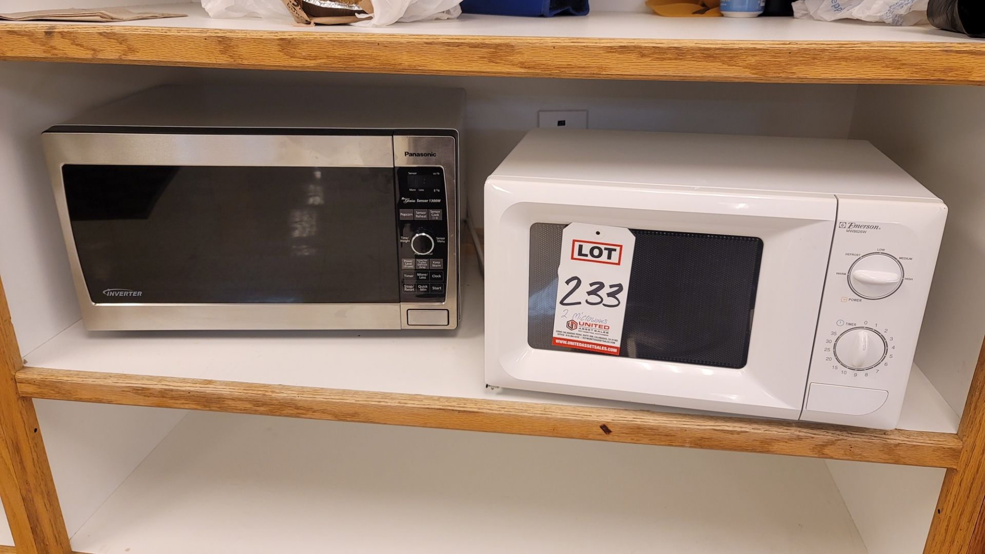 LOT - (2) MICROWAVES