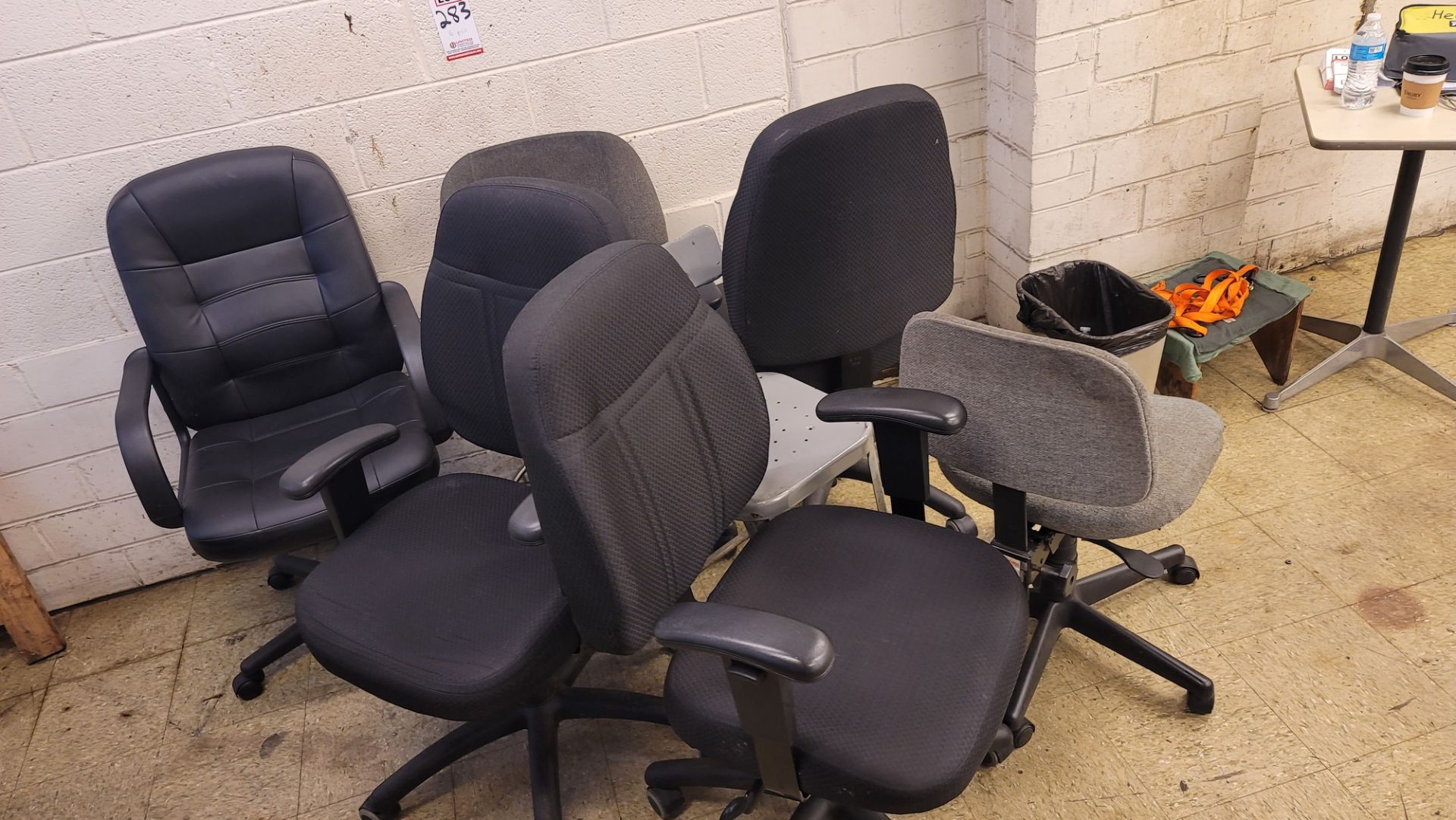 LOT - (6) OFFICE CHAIRS