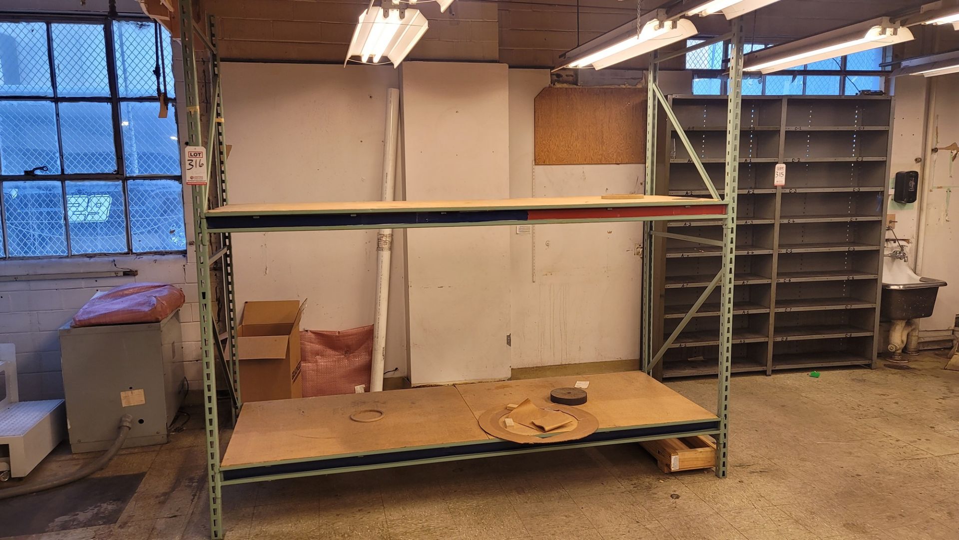 LOT - (1) SECTION OF PALLET RACKING, 8' X 3' X 8'