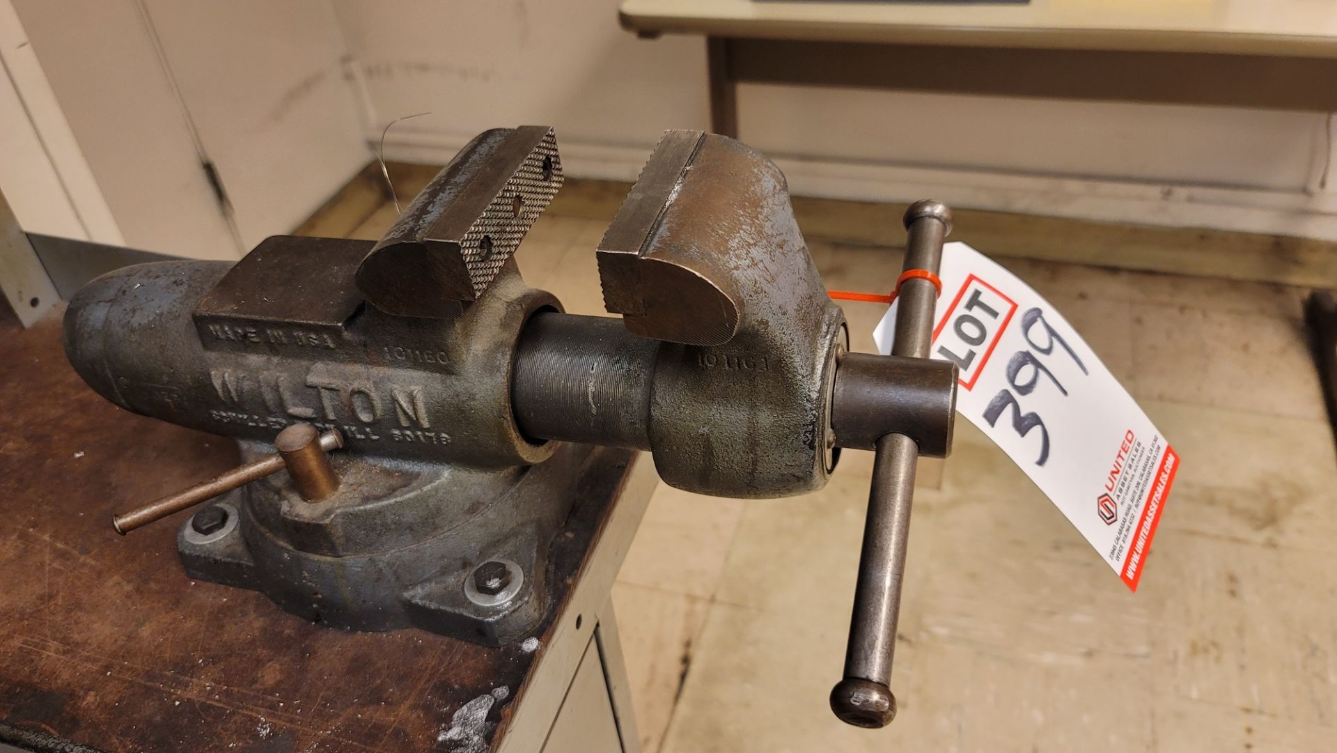 WILTON 3-1/2" BENCH VISE