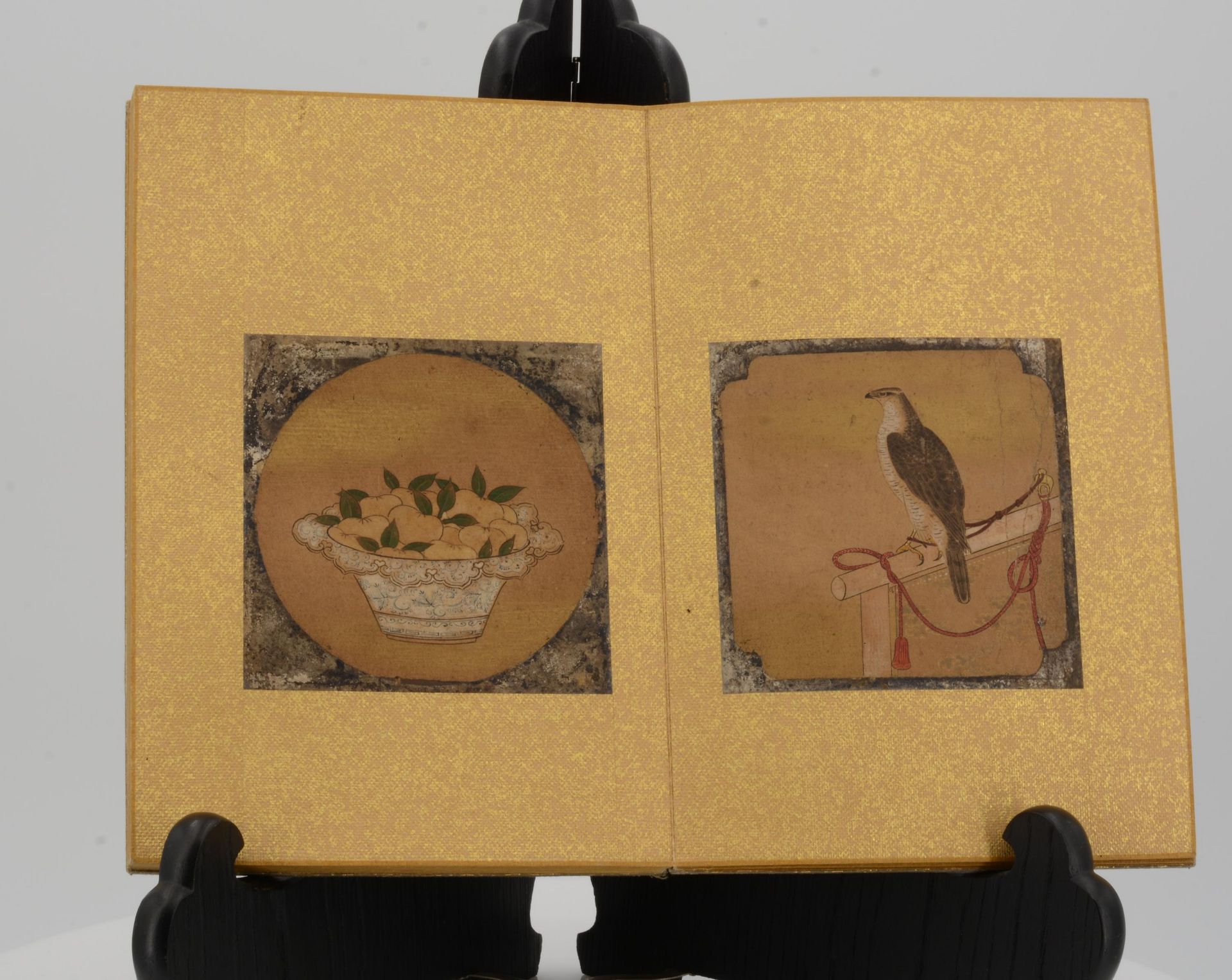 LEPORELLO WITH 24 SMALL DRAWING ABOUT POEMS. Japan. Edo period (1603-1868). Tosa School. Ink and - Bild 5 aus 17