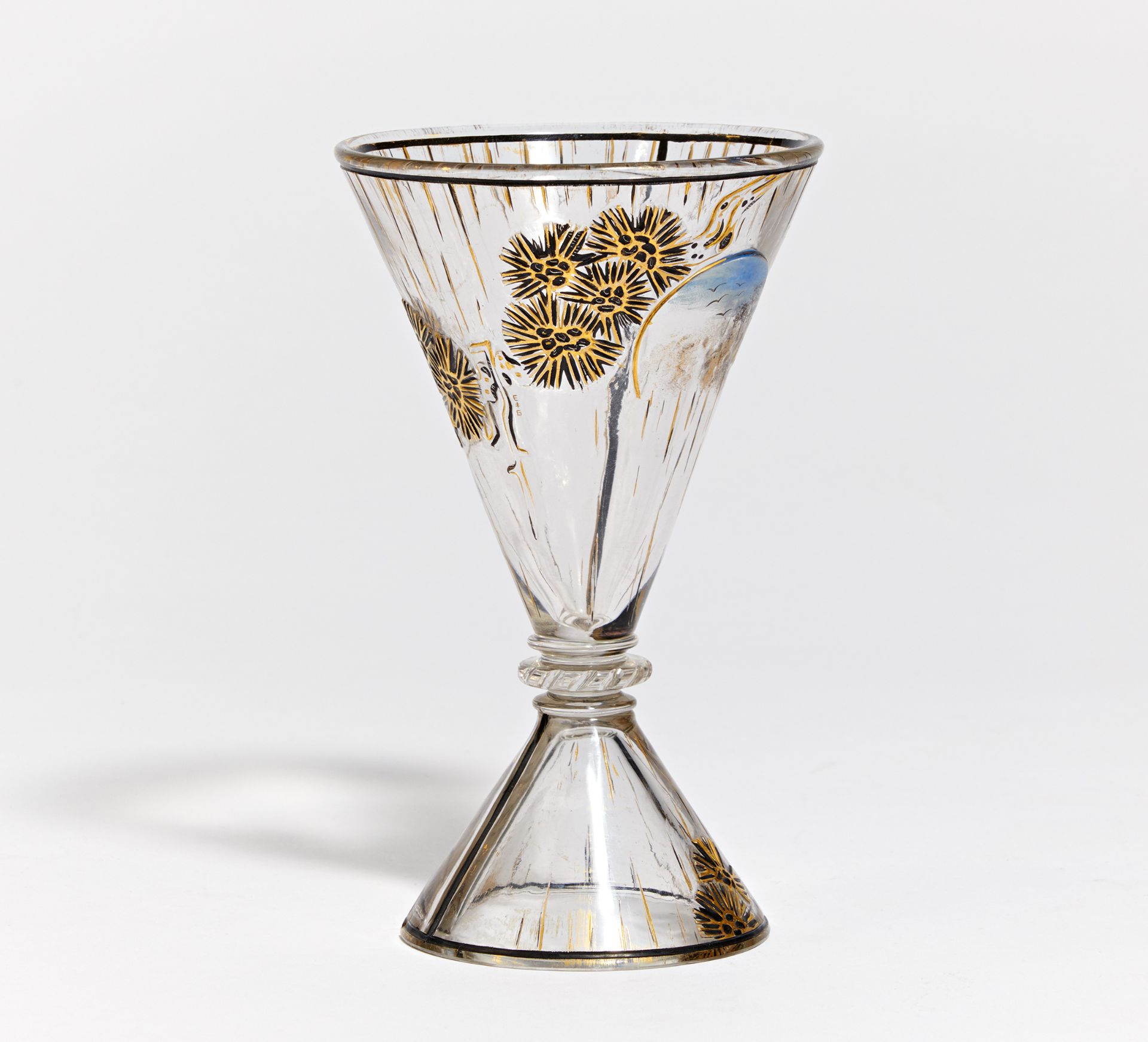 KELCHVASE MIT CHINOISEM DEKOR. Gallé, Emile. Nancy. Ende 19. Jh. Farbloses Glas mit blauem, goldenem