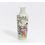 VASE WITH A LADY WITH HER TWO SONS IN THE GARDEN. China. Republic period (1912-1949). Eggshell