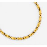 GOLD-COLLIER. Deutschland. Um 2010. 585/- Gelb- und Weißgold, Punze, Gesamtgewicht: ca. 33,0 g.