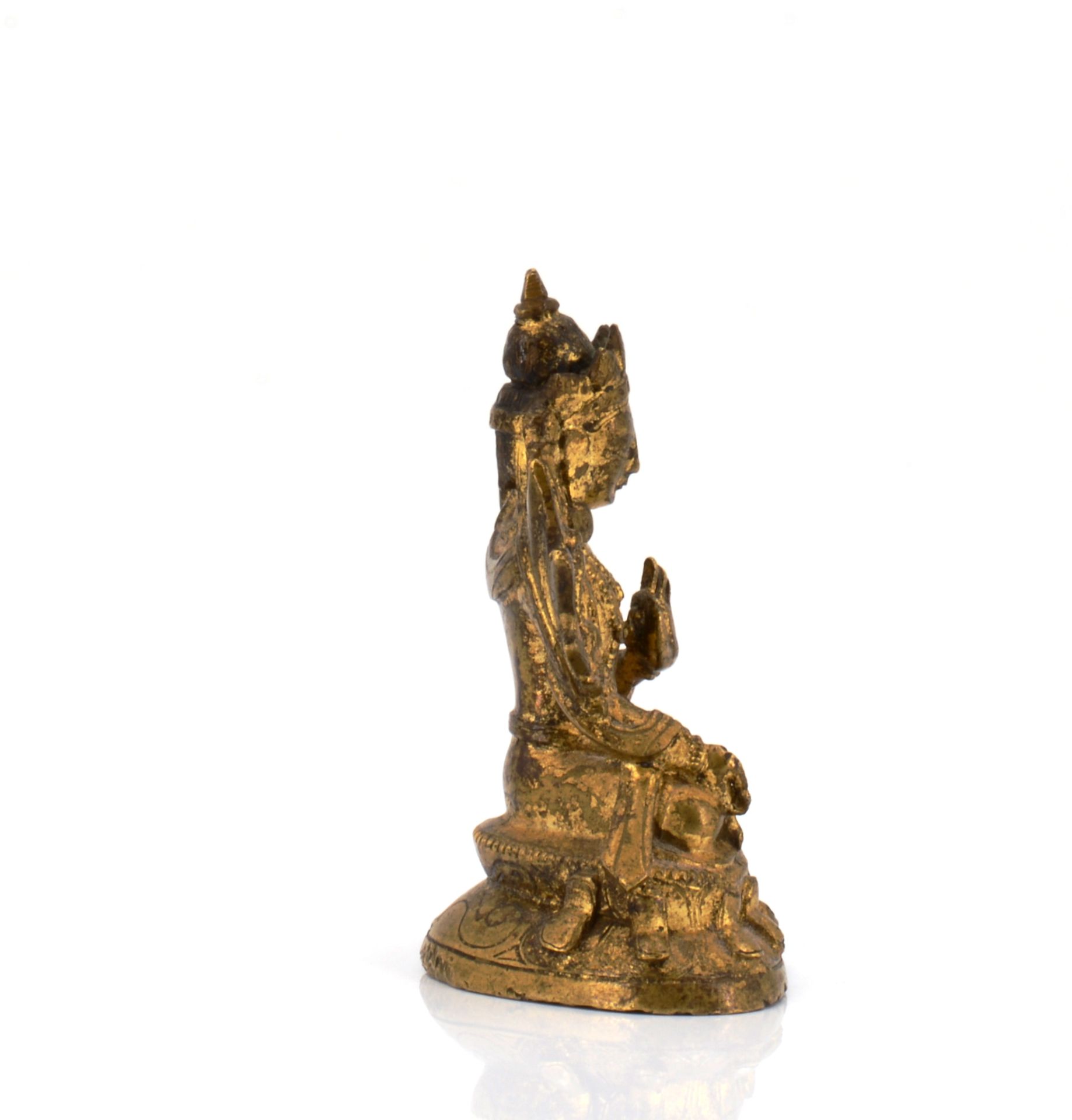 RARE DEPICTION OF SIDDHAIKAVIRA. Tibet. 18th c. Fire gilt old bronze. Base closed underneath prob. - Image 5 of 6