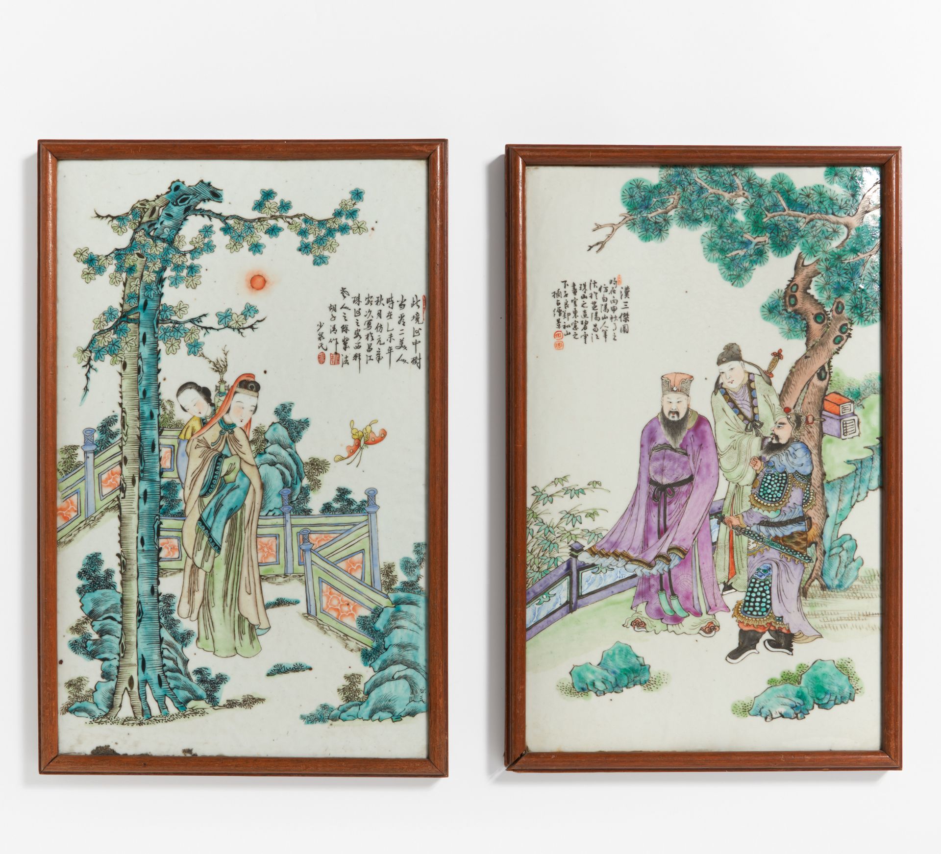 TWO PORCELAIN PLATES WITH TWO BEAUTIES RESP. THREE HEROS. China. Ca. 1900. Porcelain painted in