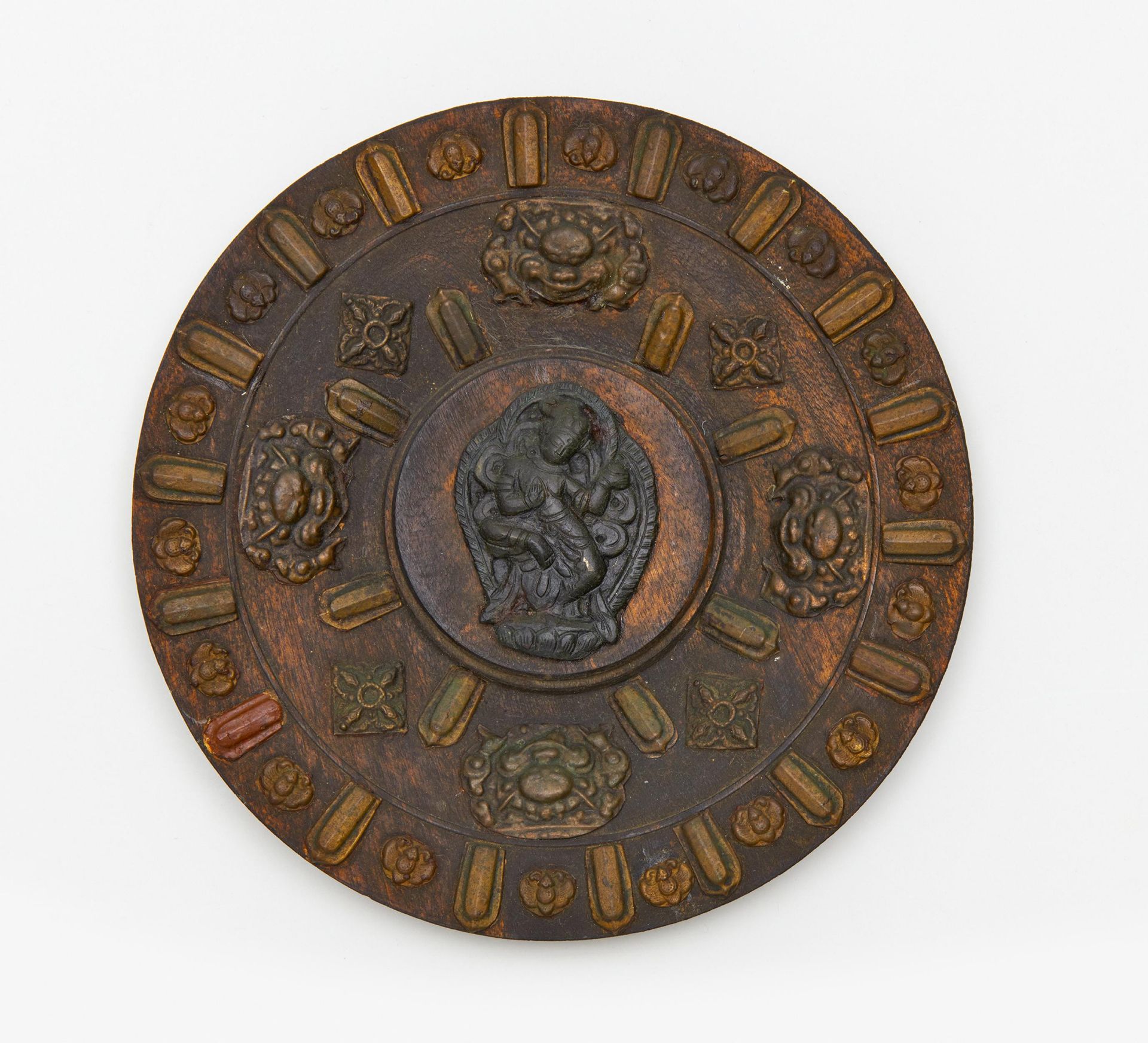 RARE PANEL WITH STANDING PADMAPANI AND DISH WITH BUDDHIST FIGURES AND MOTIVS. Nepal. Panel: 19th - Image 3 of 3