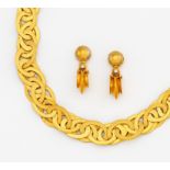 SET: GOLD COLLIER UND OHRHÄNGER. Deutschland. Um 2000. 750/- Gelbgold, Punze, Gesamtgewicht: ca.