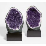Zwei große Amethyst Geoden
