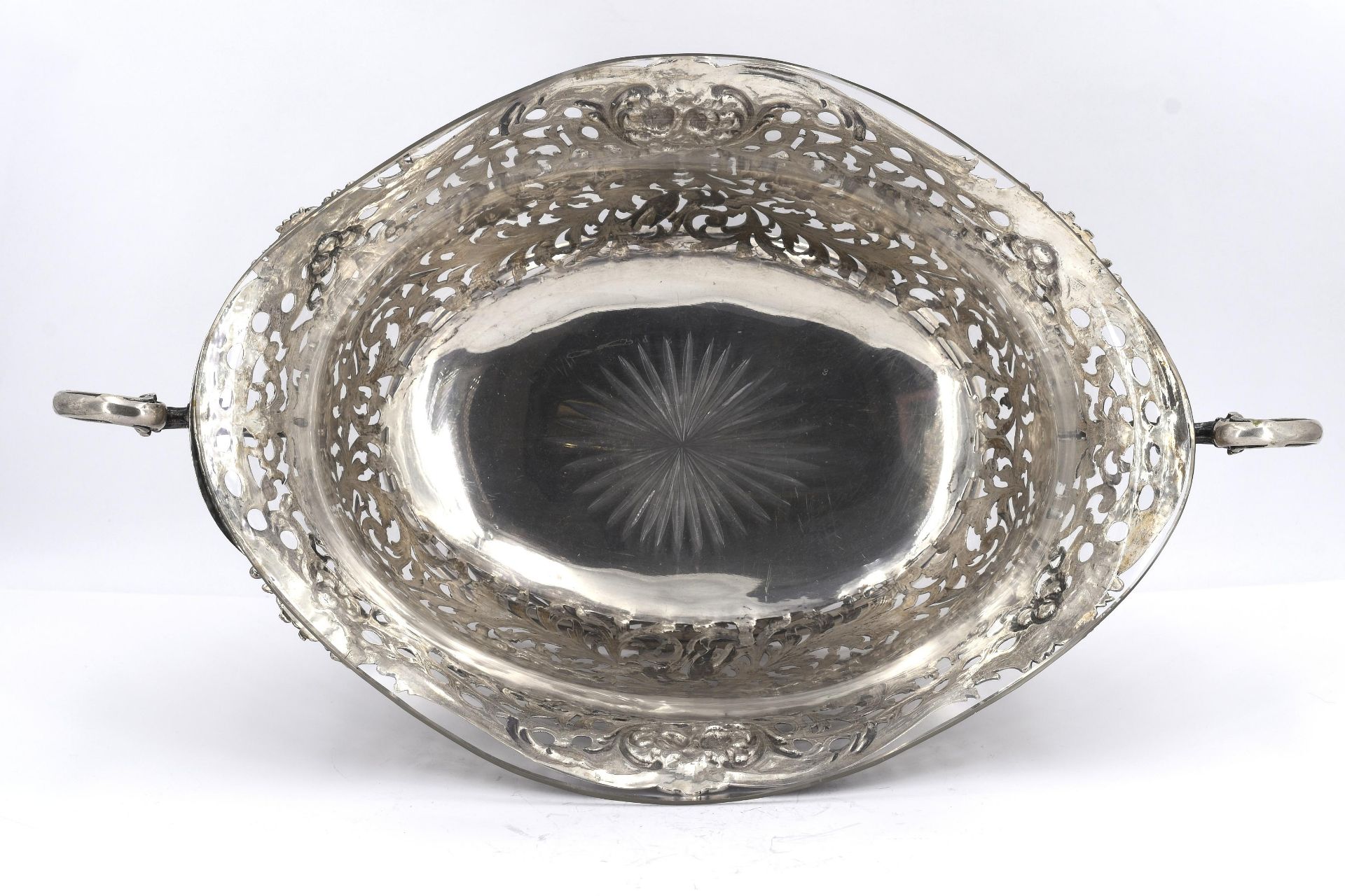 Pair of magnificent large silver bowls with garlands and birds of paradise - Image 7 of 21