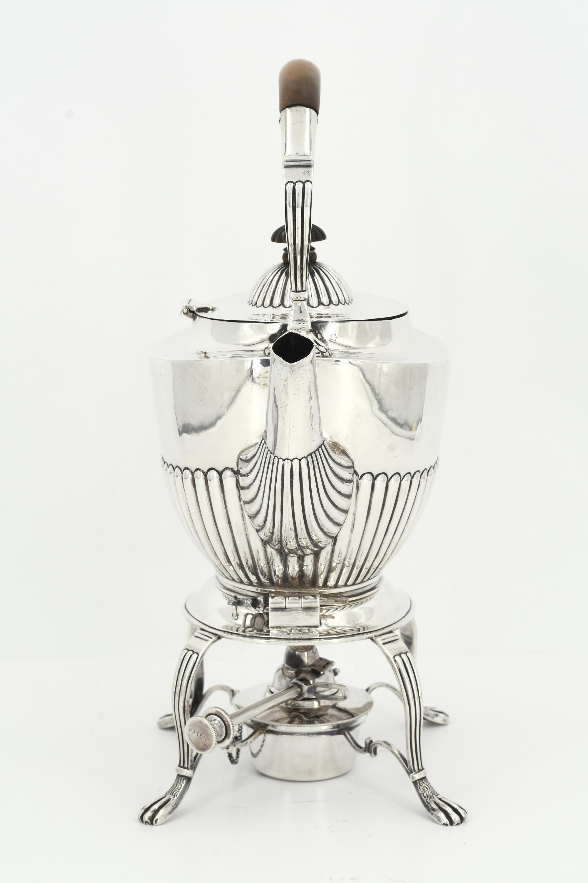 Edward VII silver tea pot with gadrooned walls on rechaud - Image 3 of 9