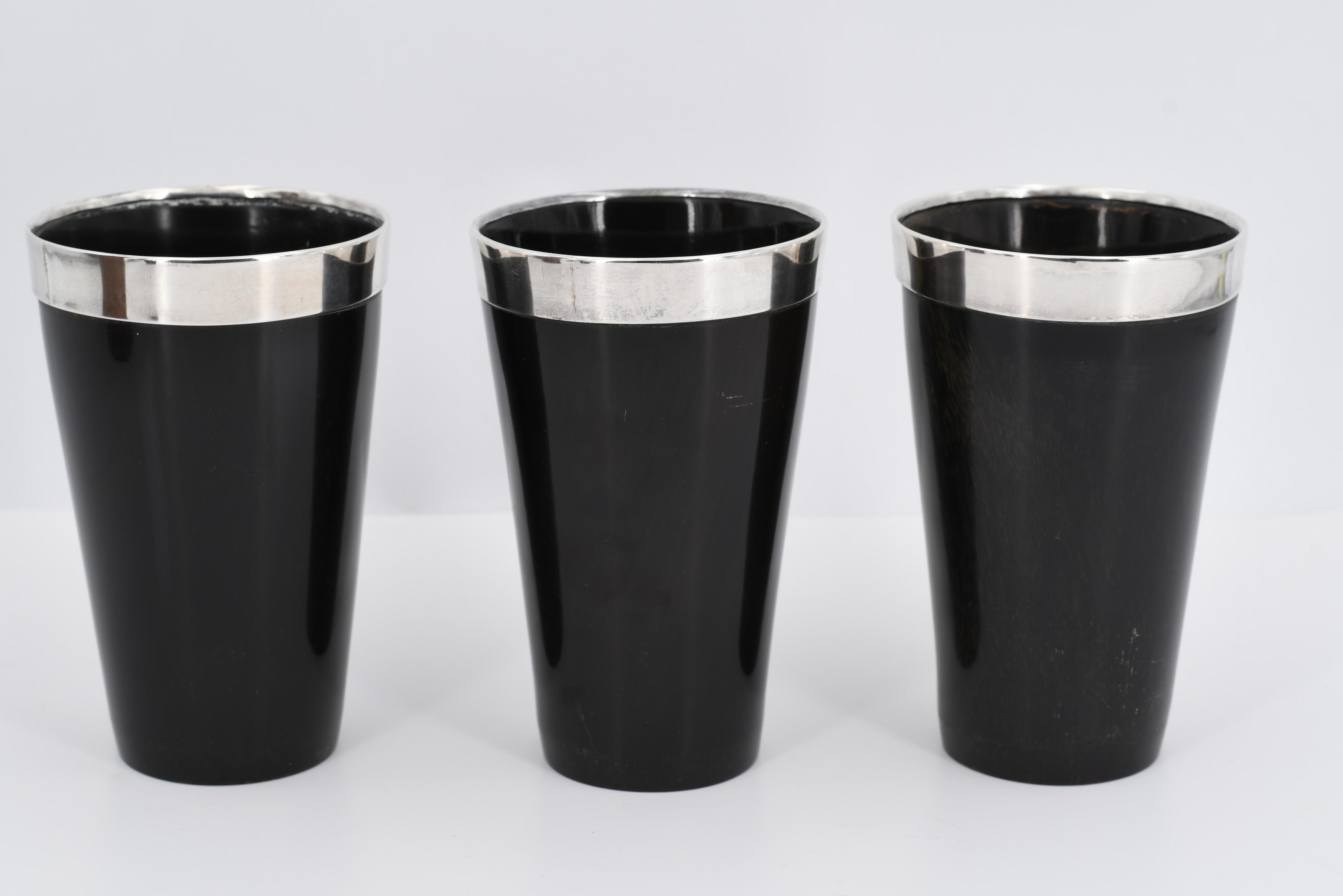 Set of six Victoria horn tumblers with silver mount and glass bottom - Image 3 of 7