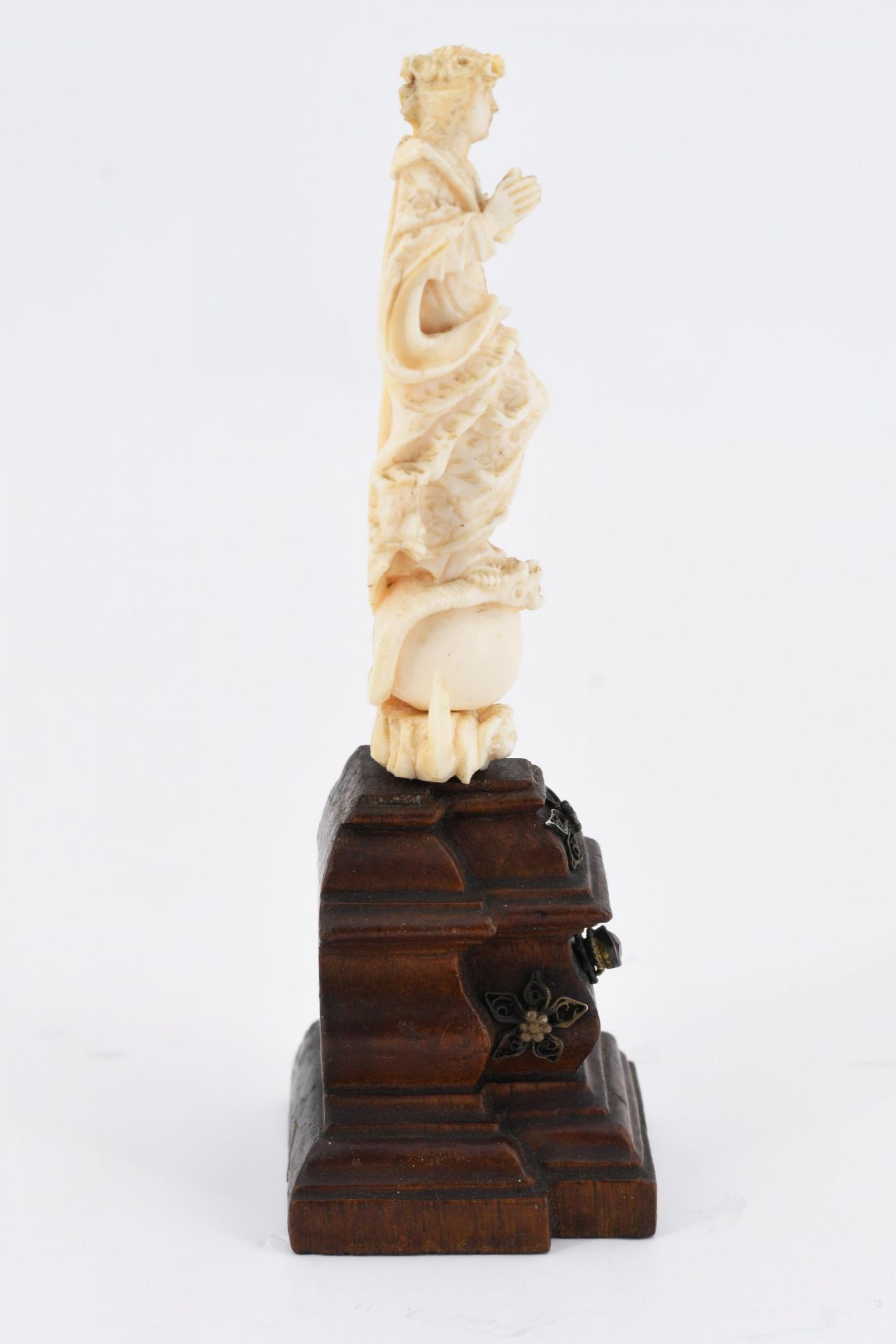 Ivory Madonna on a crescent moon - Image 5 of 6