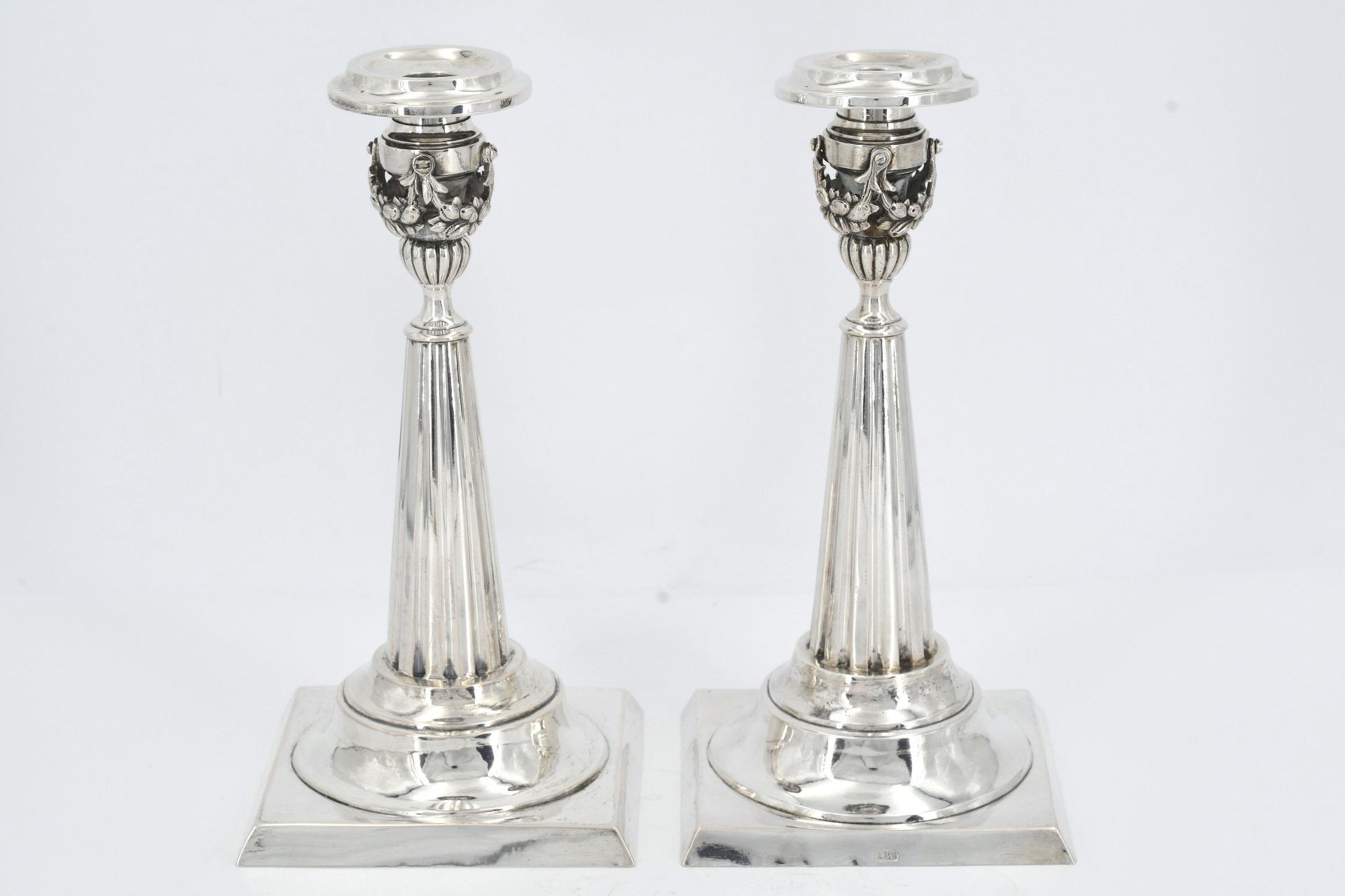 Pair of silver candlesticks with fluted shaft and festoons - Image 2 of 6