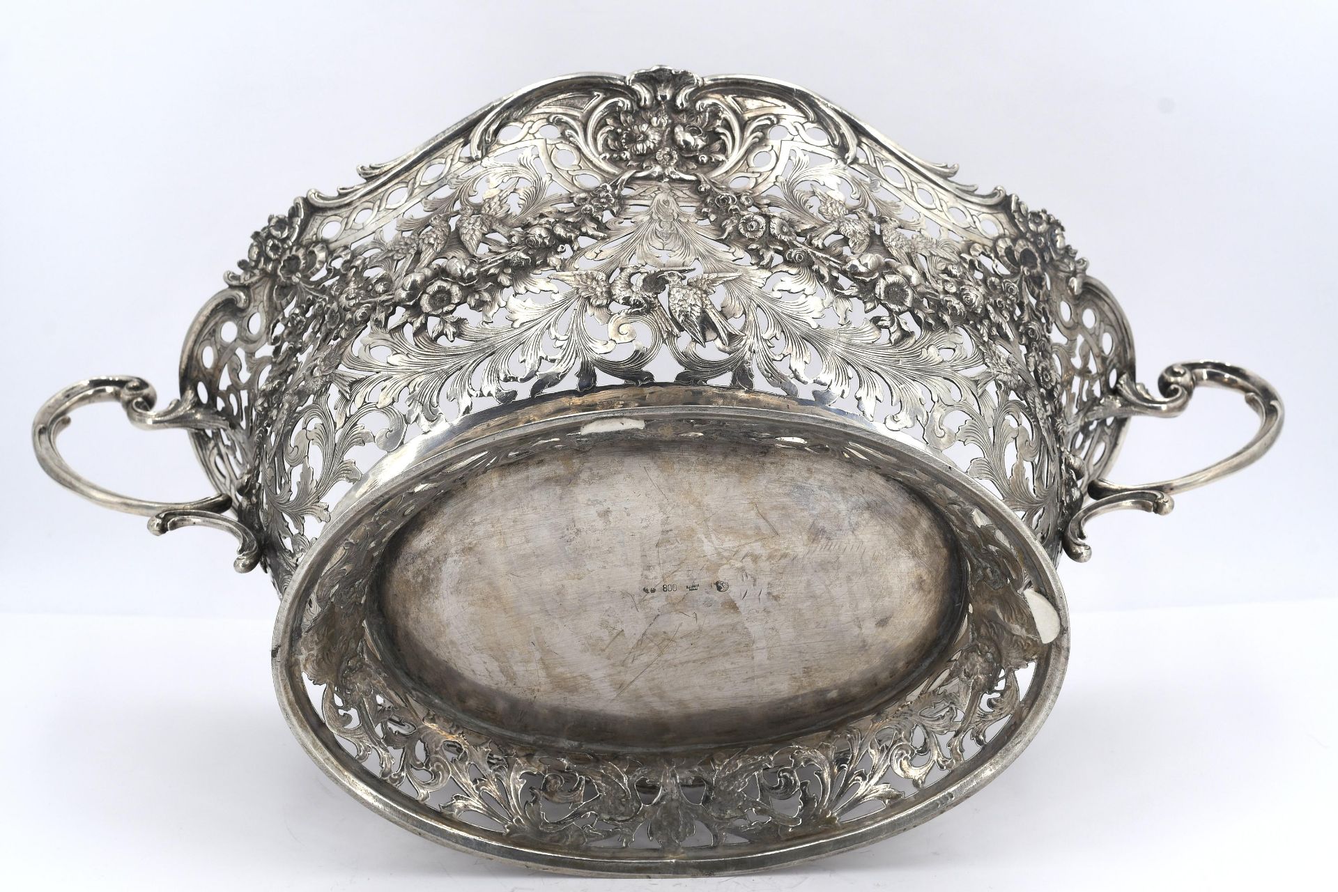Pair of magnificent large silver bowls with garlands and birds of paradise - Image 20 of 21