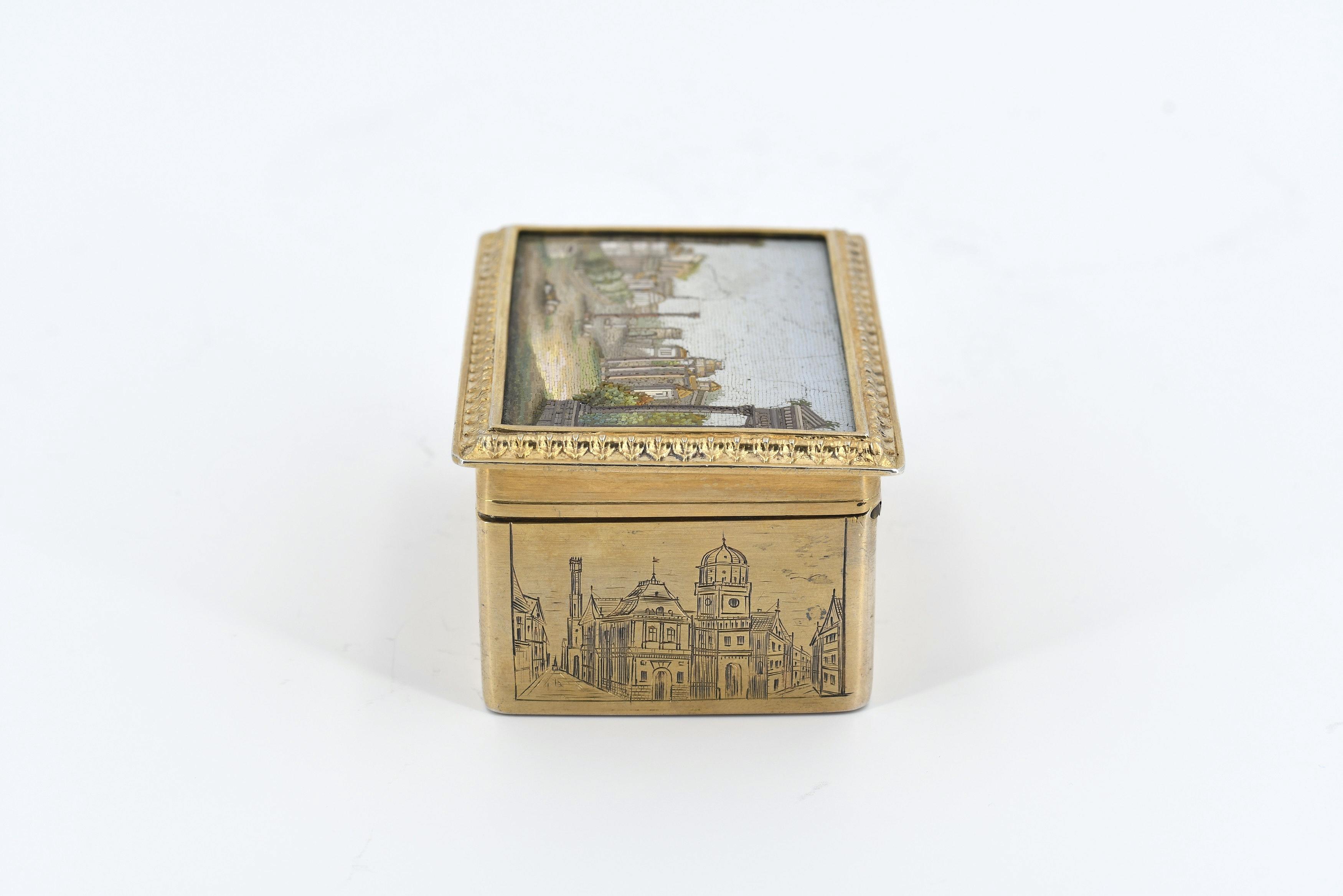 Two exquisite gilt silver and glass snuffboxes with cityscapes of rome in micro mosaic - Image 4 of 14